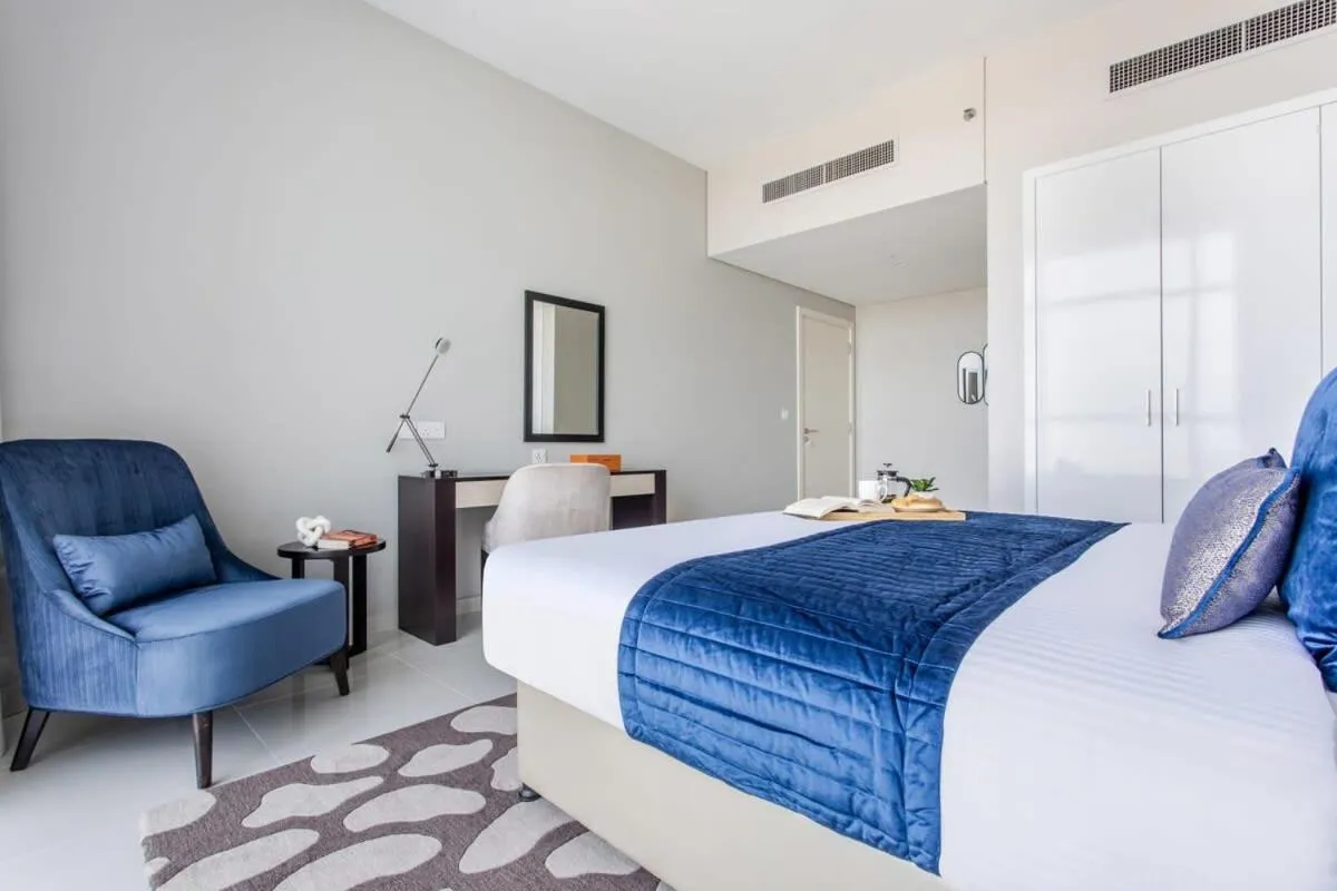 Frank Porter - Artesia Tower D