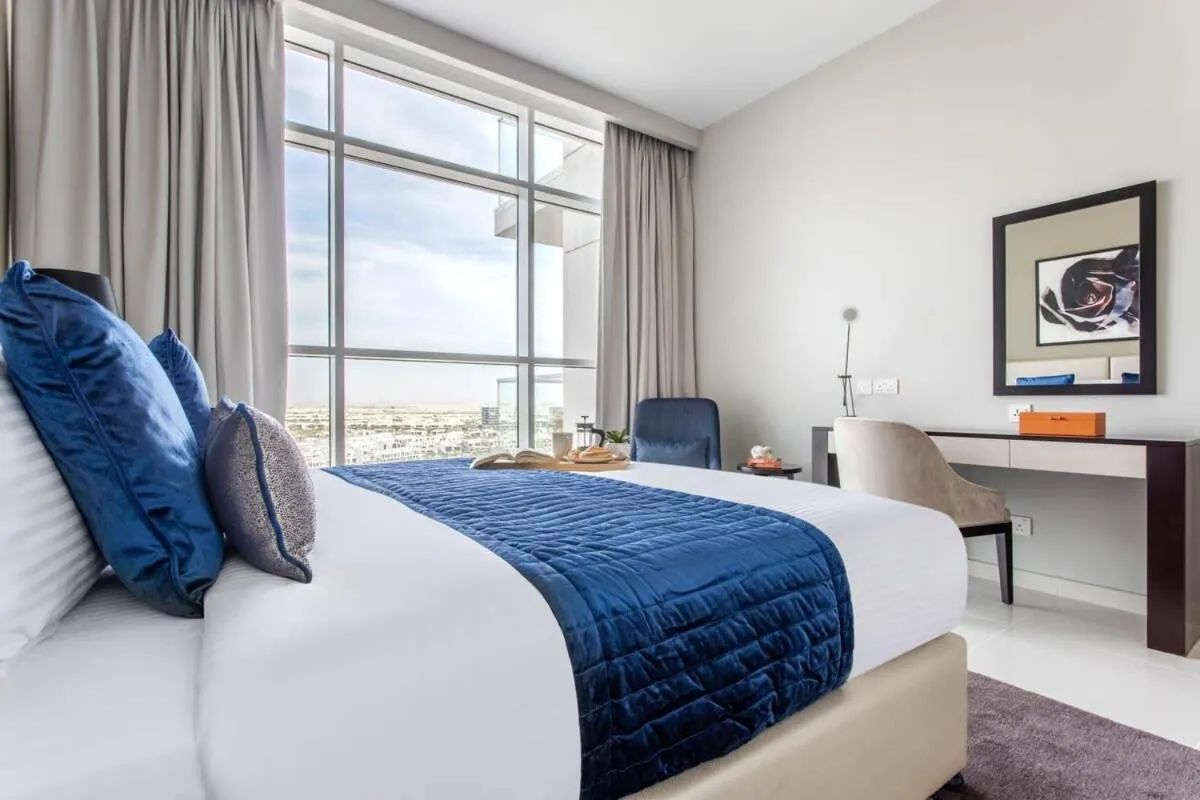 Frank Porter - Artesia Tower D