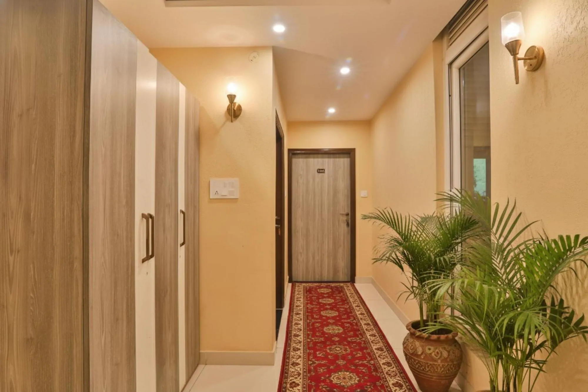 Lobby or reception in FabHotel LS Grand - Banaras Railway Station