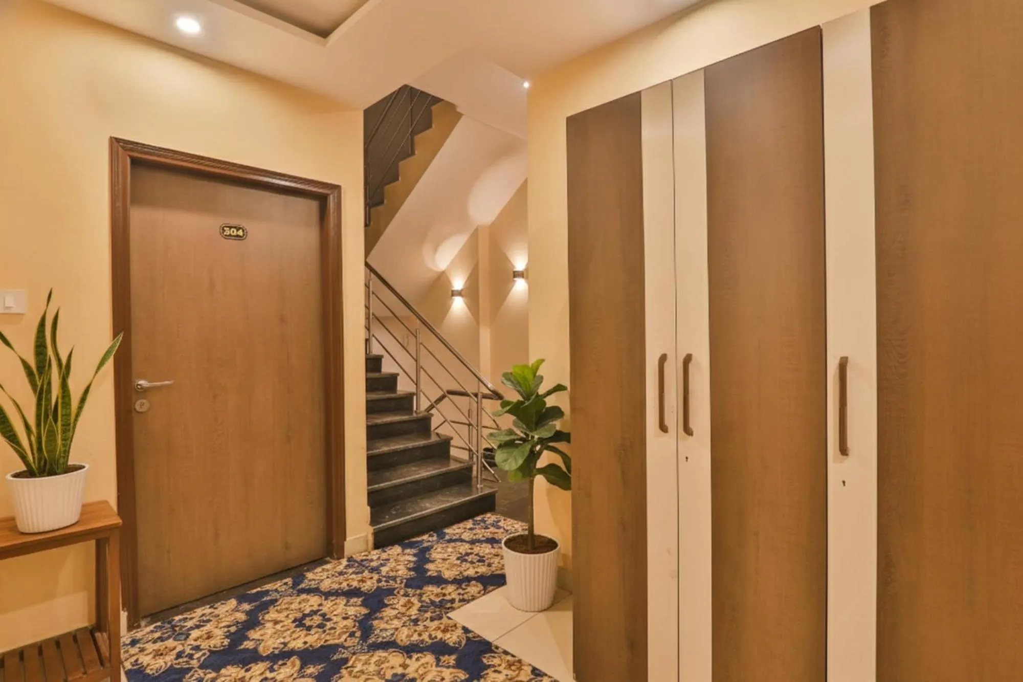 Lobby or reception in FabHotel LS Grand - Banaras Railway Station