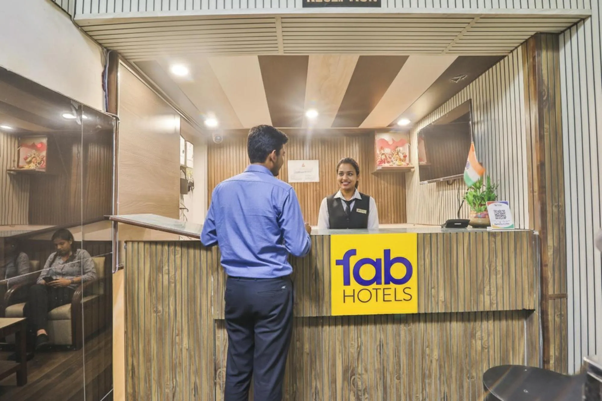 Lobby or reception in FabHotel LS Grand - Banaras Railway Station