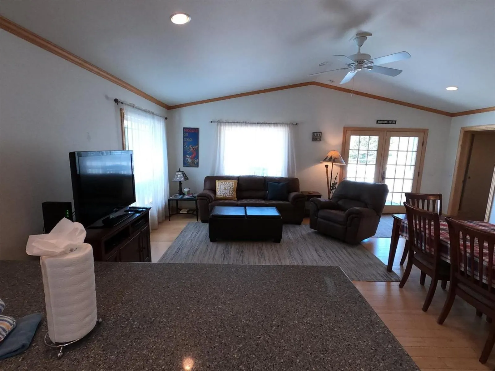 Living room in Rr-johnson Suite