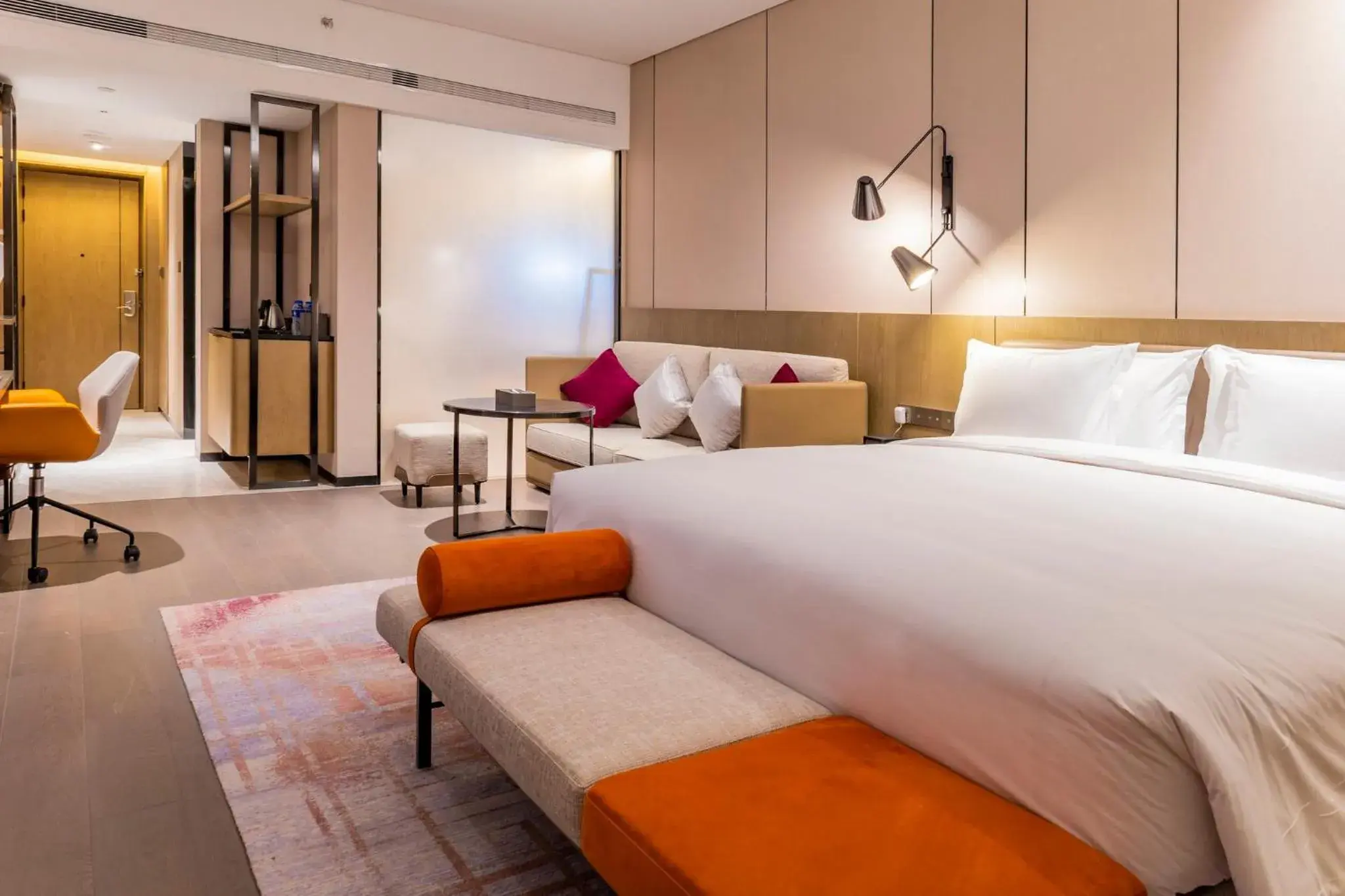 Standard King Room - High Floor in Crowne Plaza Lanzhou New Area by IHG Standard King Room - High Floor in Crowne Plaza Lanzhou New Area by IHG