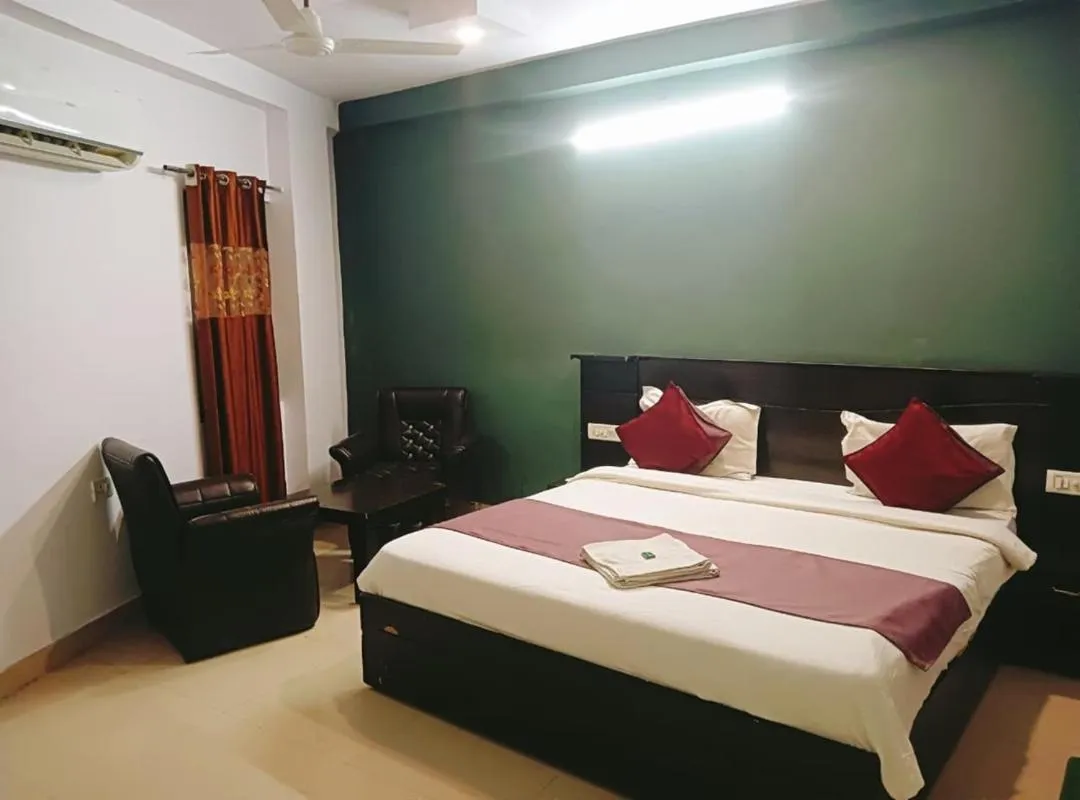 Bed in Hotel Quality Time