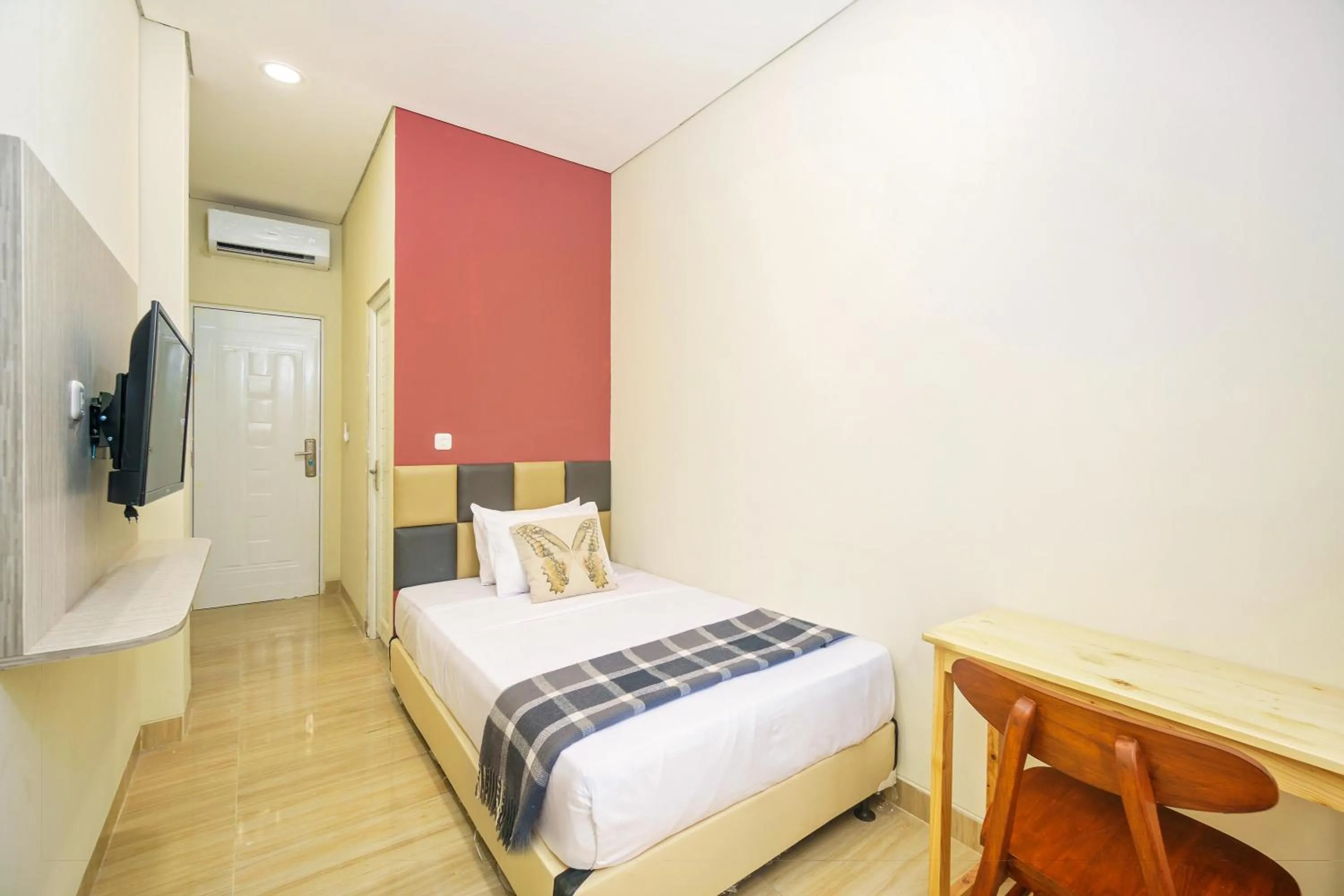 Bed in Habitat@Gandaria