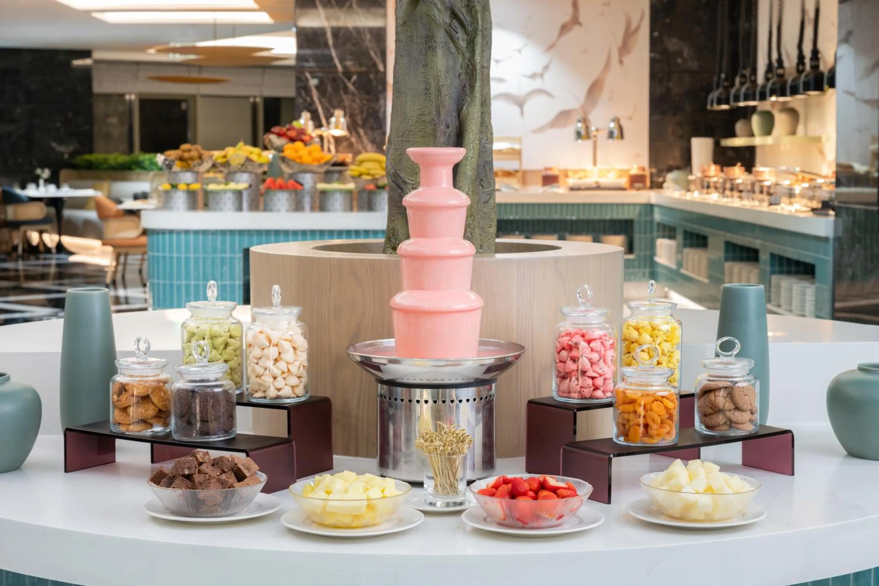 Restaurant/places to eat in Rotana Al Manakha Madinah