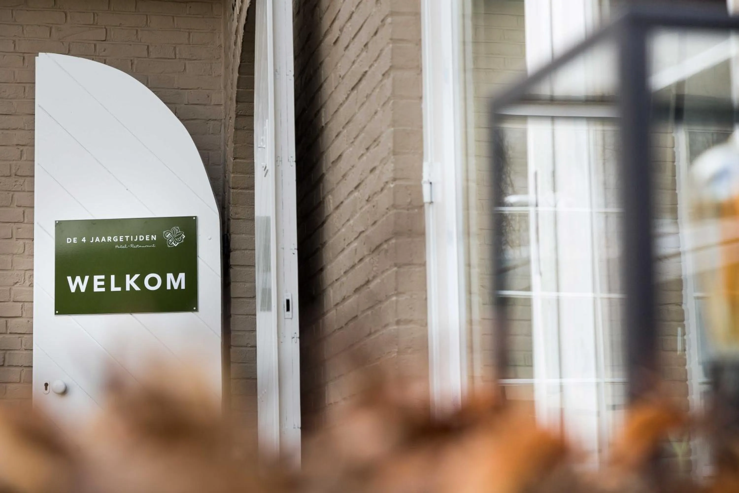 Facade/entrance in Hotel - Restaurant De 4 Jaargetijden