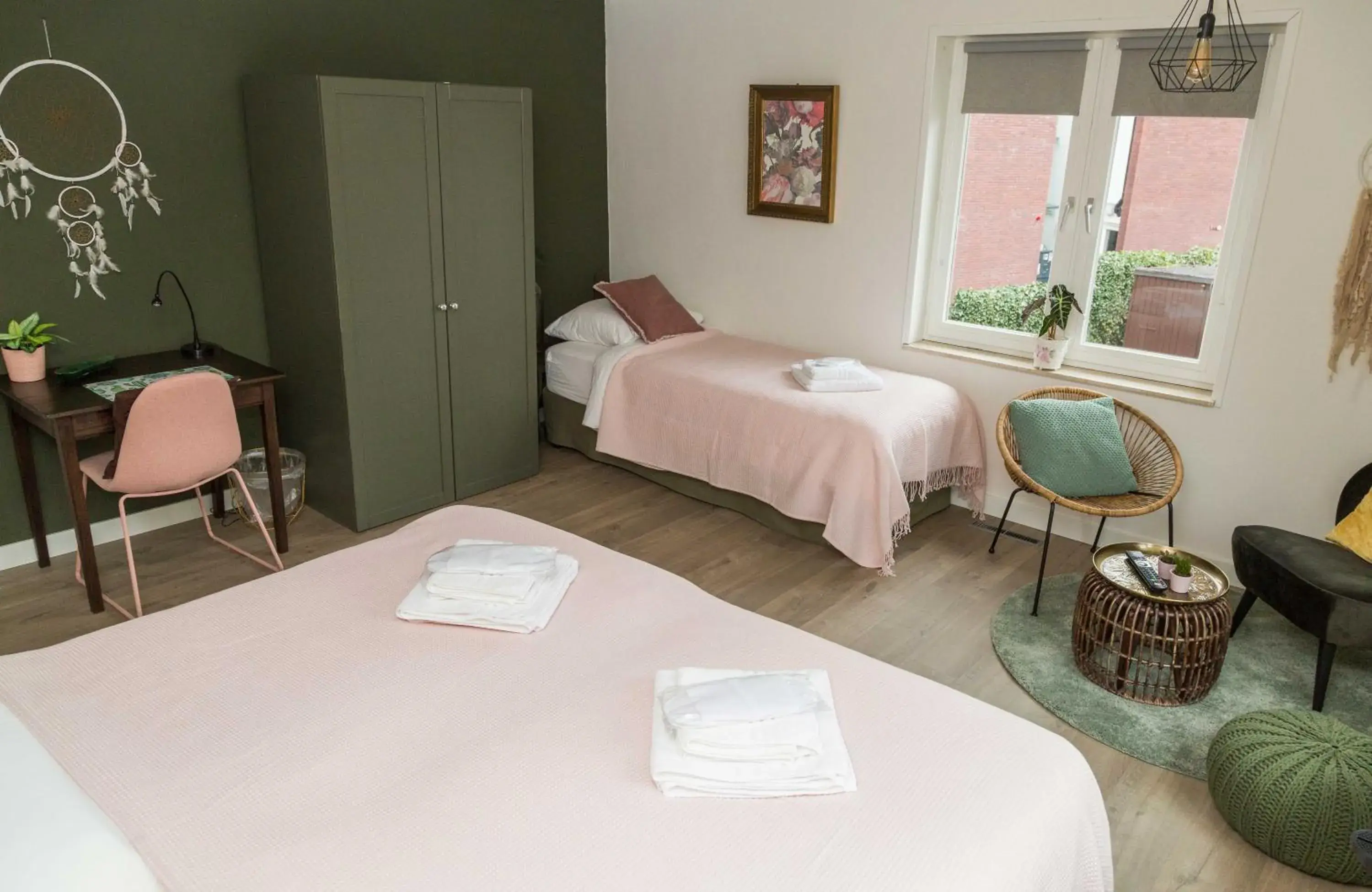 Triple Room in Hotel - Restaurant De 4 Jaargetijden Triple Room in Hotel - Restaurant De 4 Jaargetijden