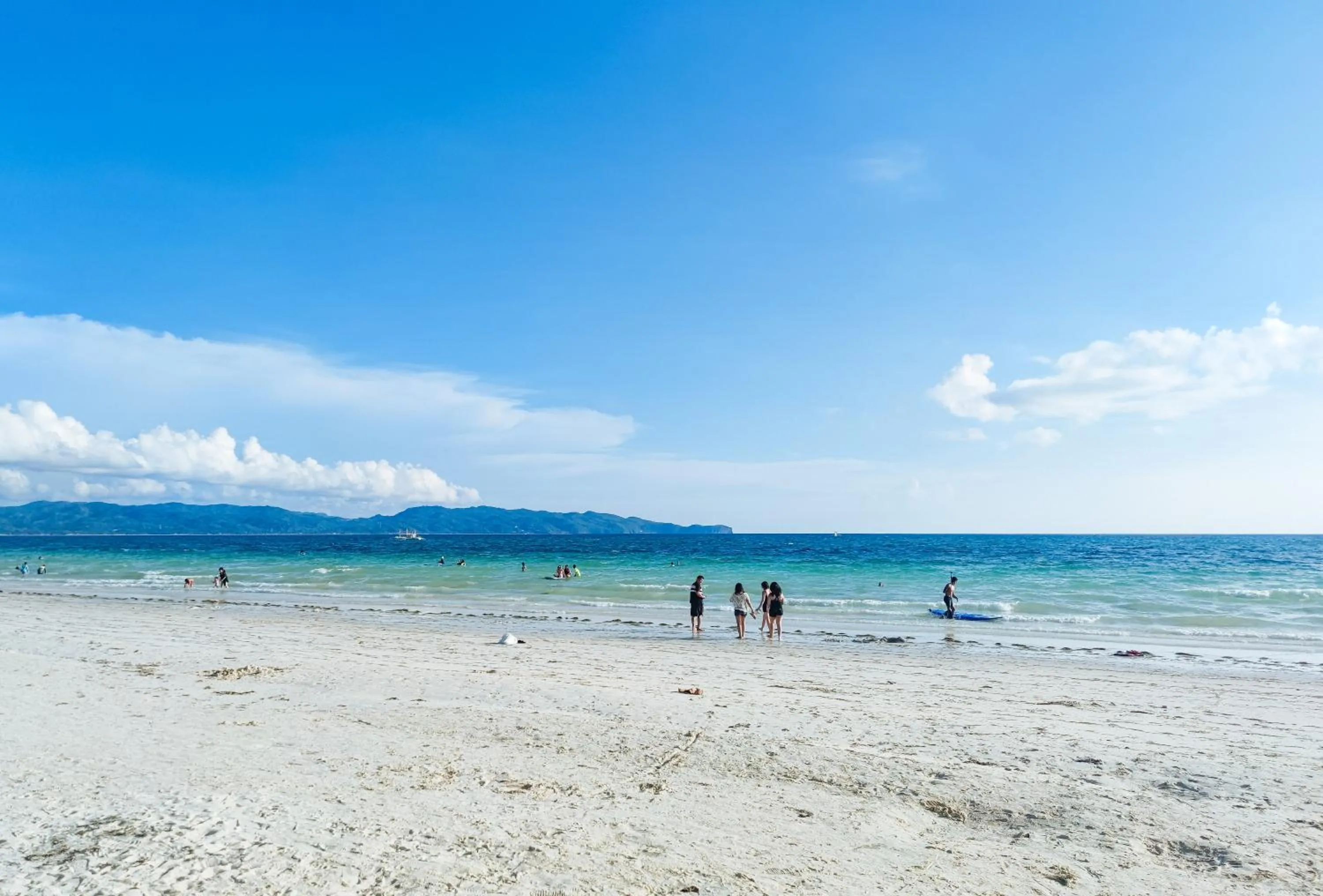 Beach in Stay Inn Station 2 Boracay by RedDoorz