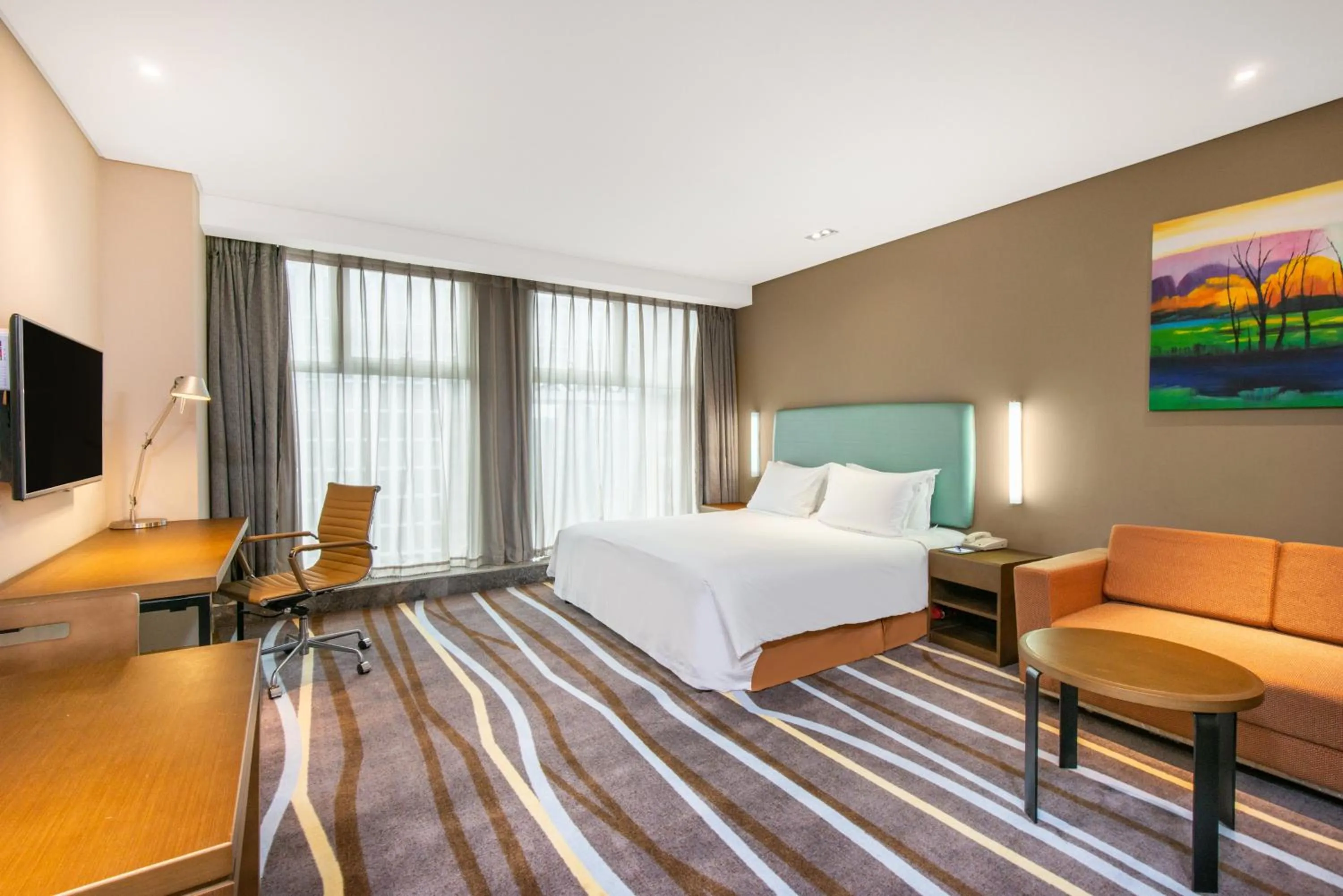 Suite in Holiday Inn Express Hangzhou Huanglong