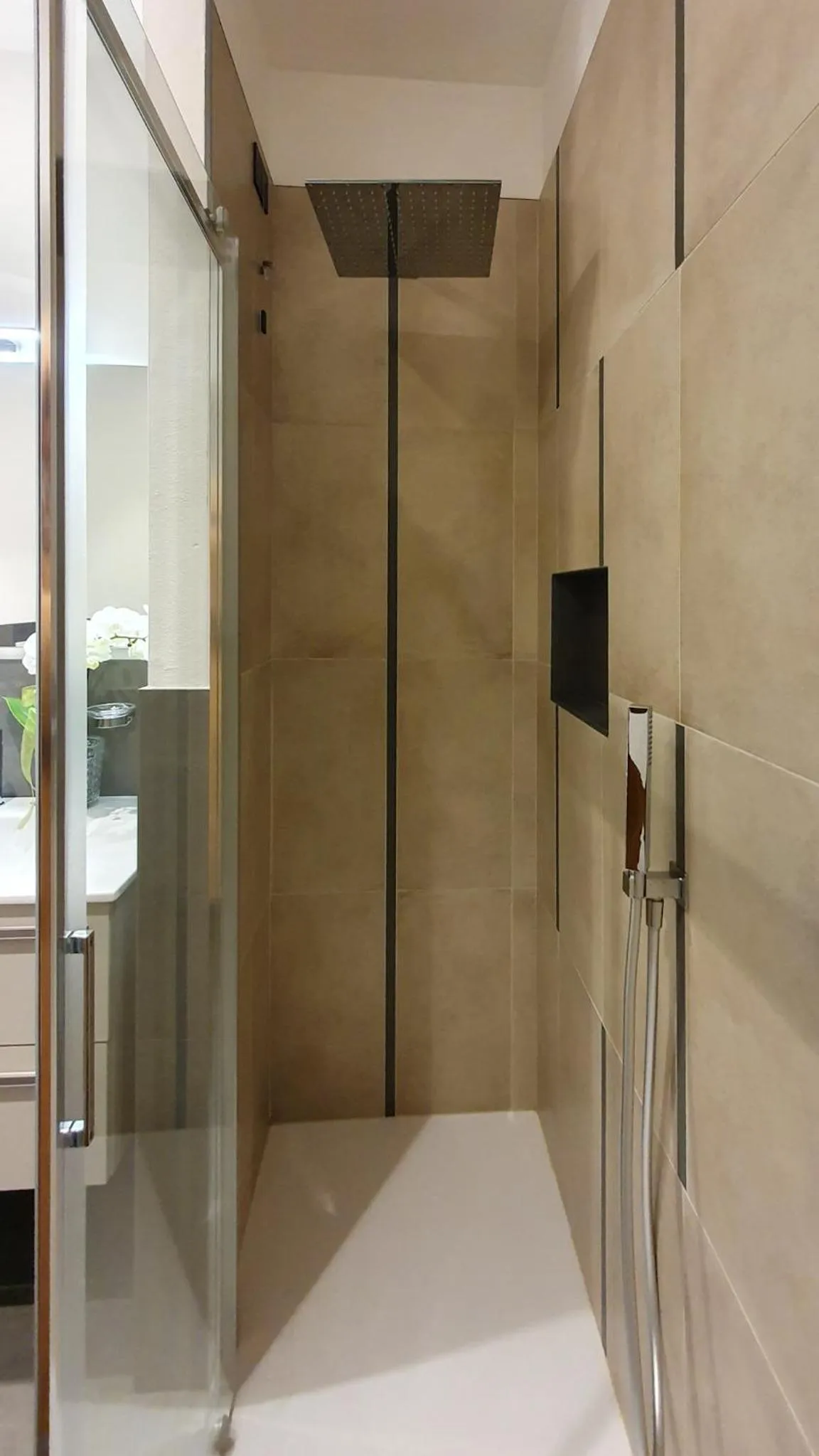 Shower in Emerald Green Residence