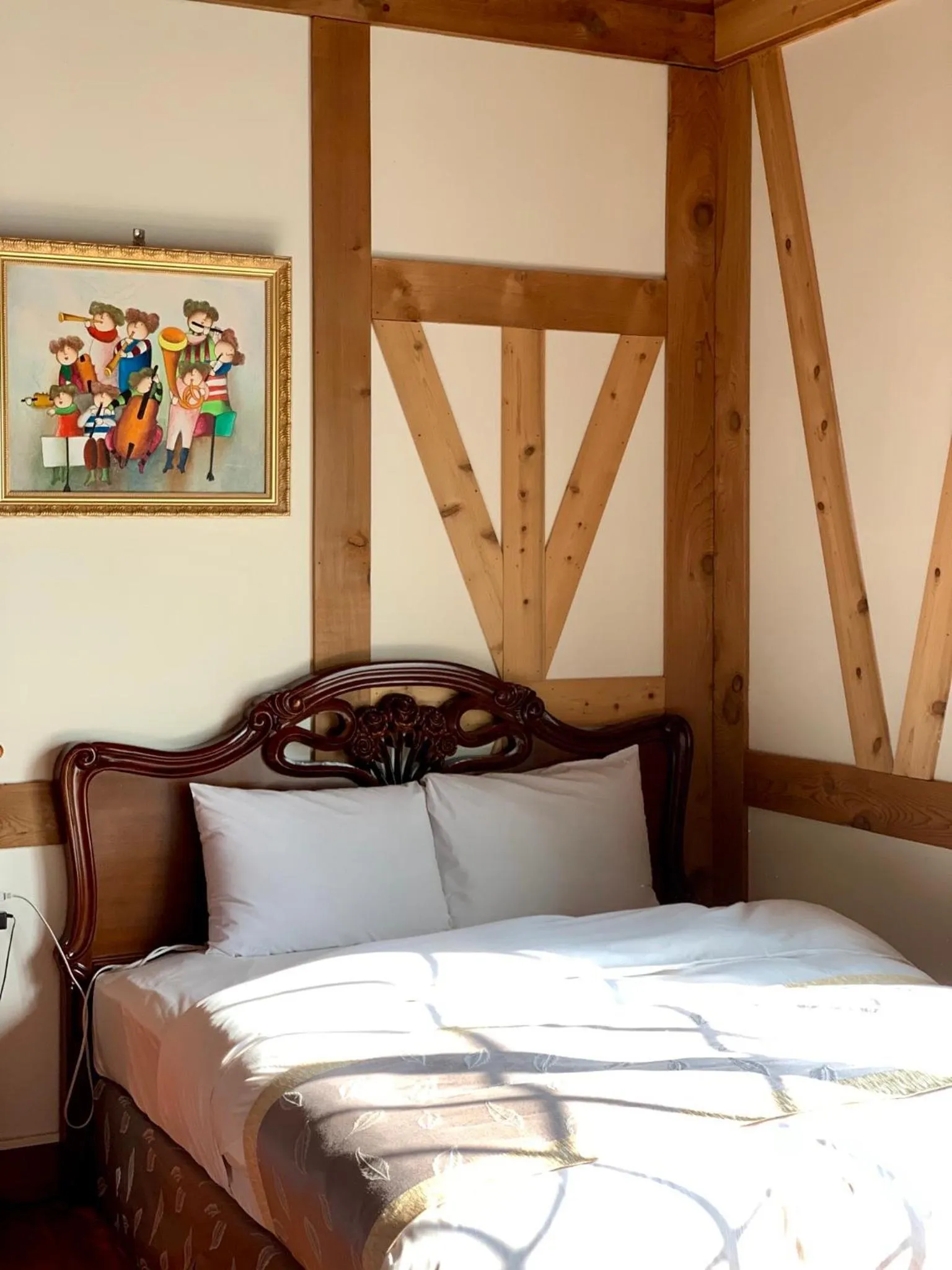 Bed in The Cotswolds Villa