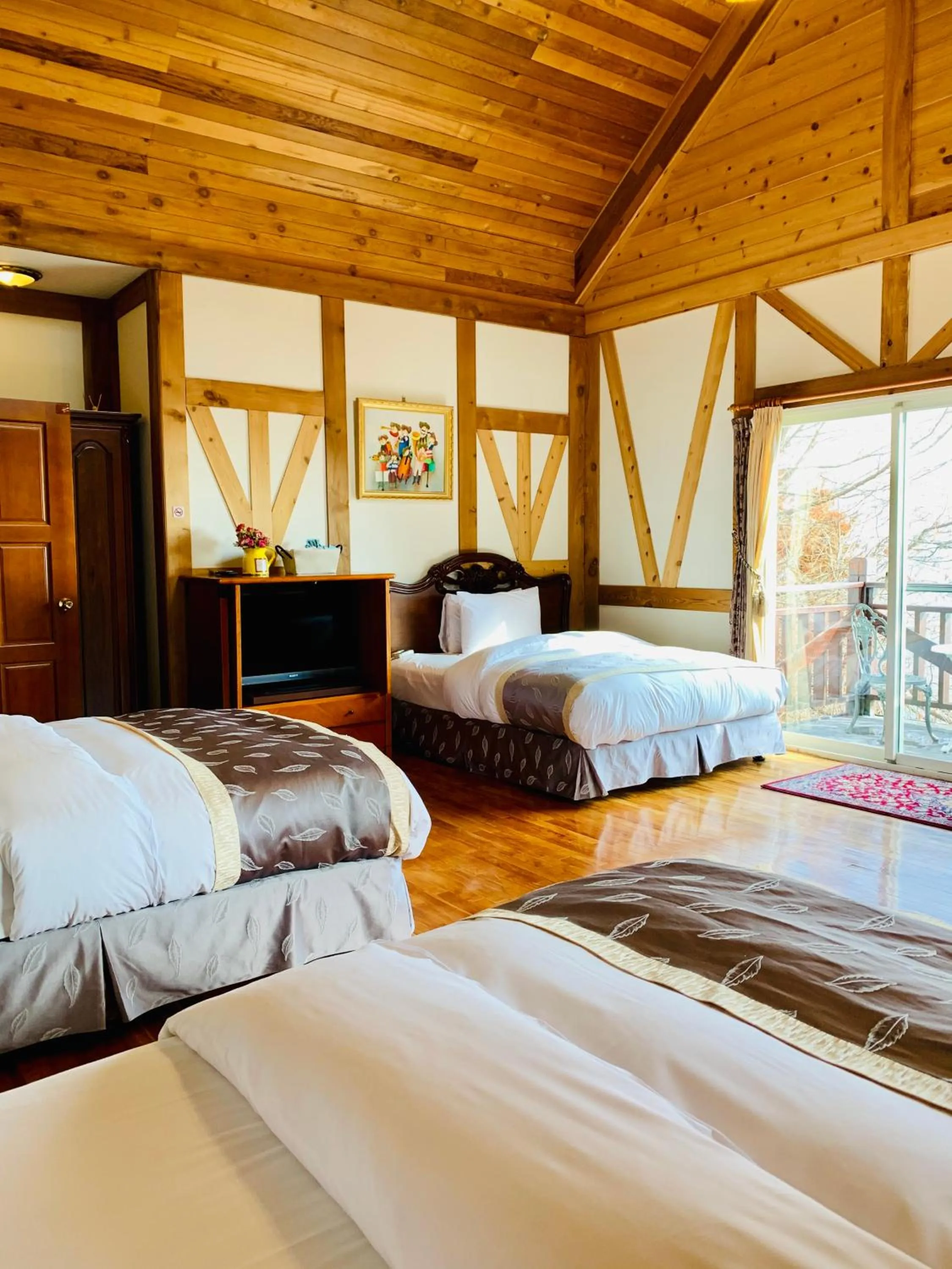 Bed in The Cotswolds Villa