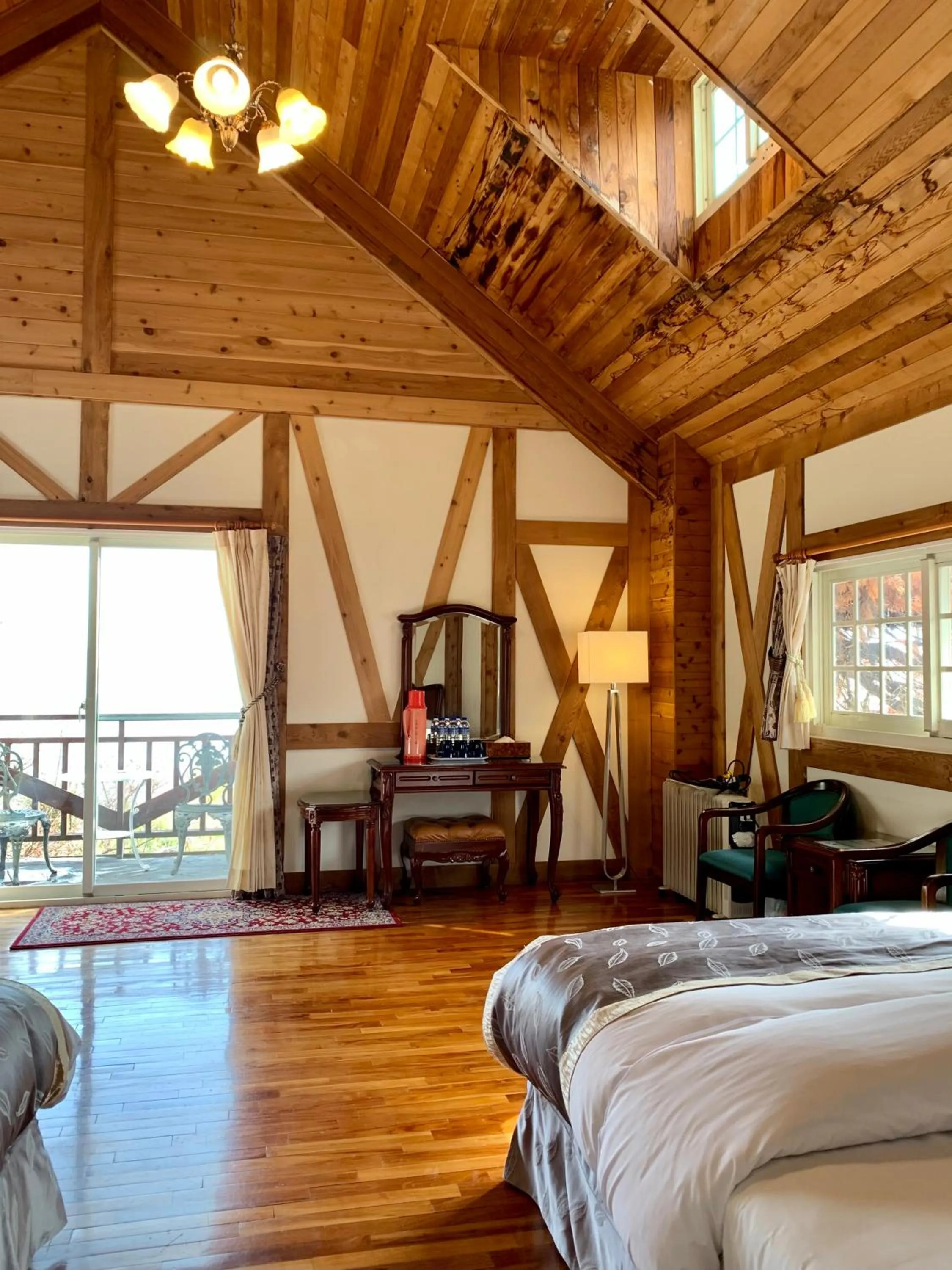 Bed in The Cotswolds Villa