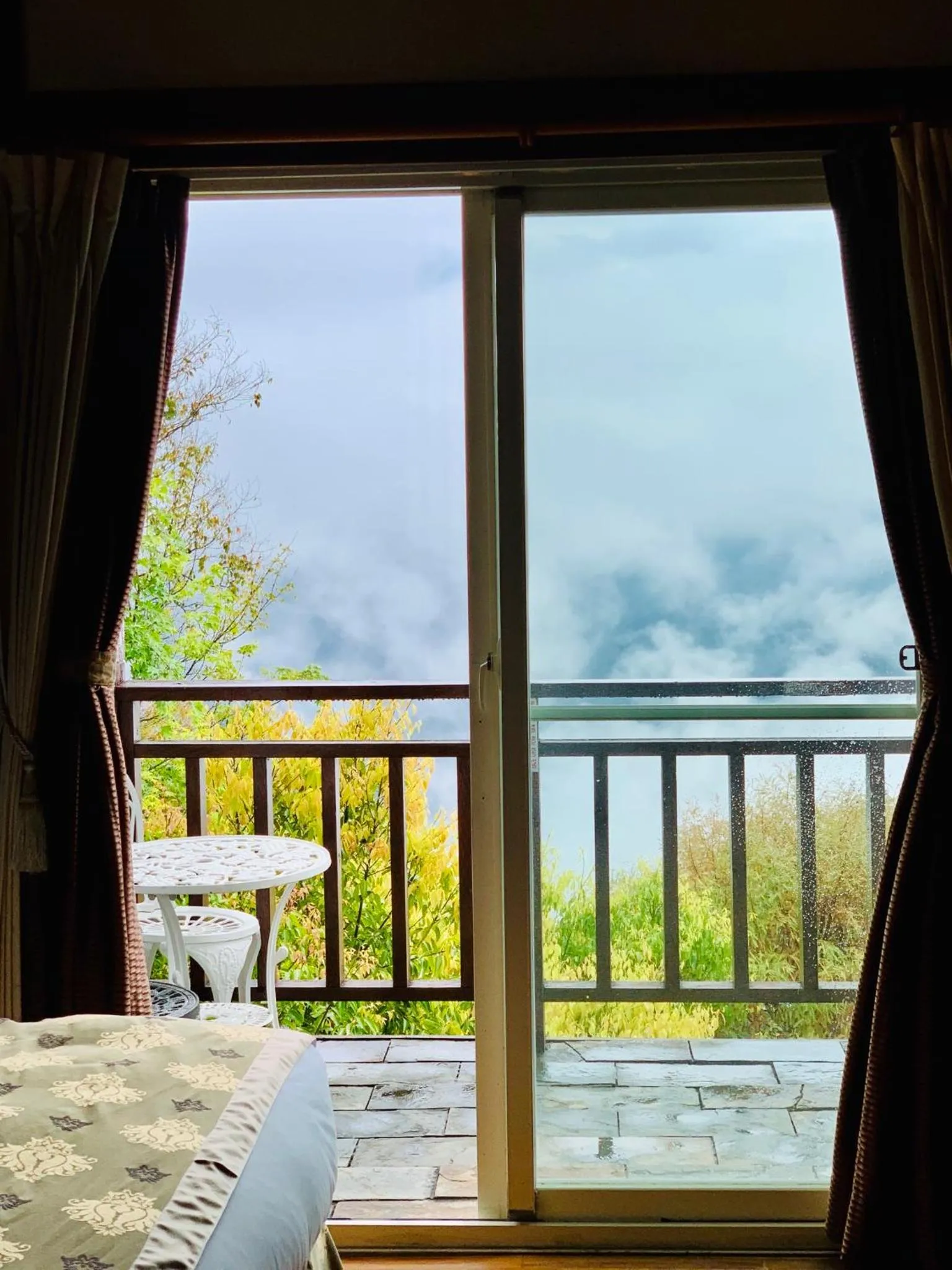 Bed in The Cotswolds Villa