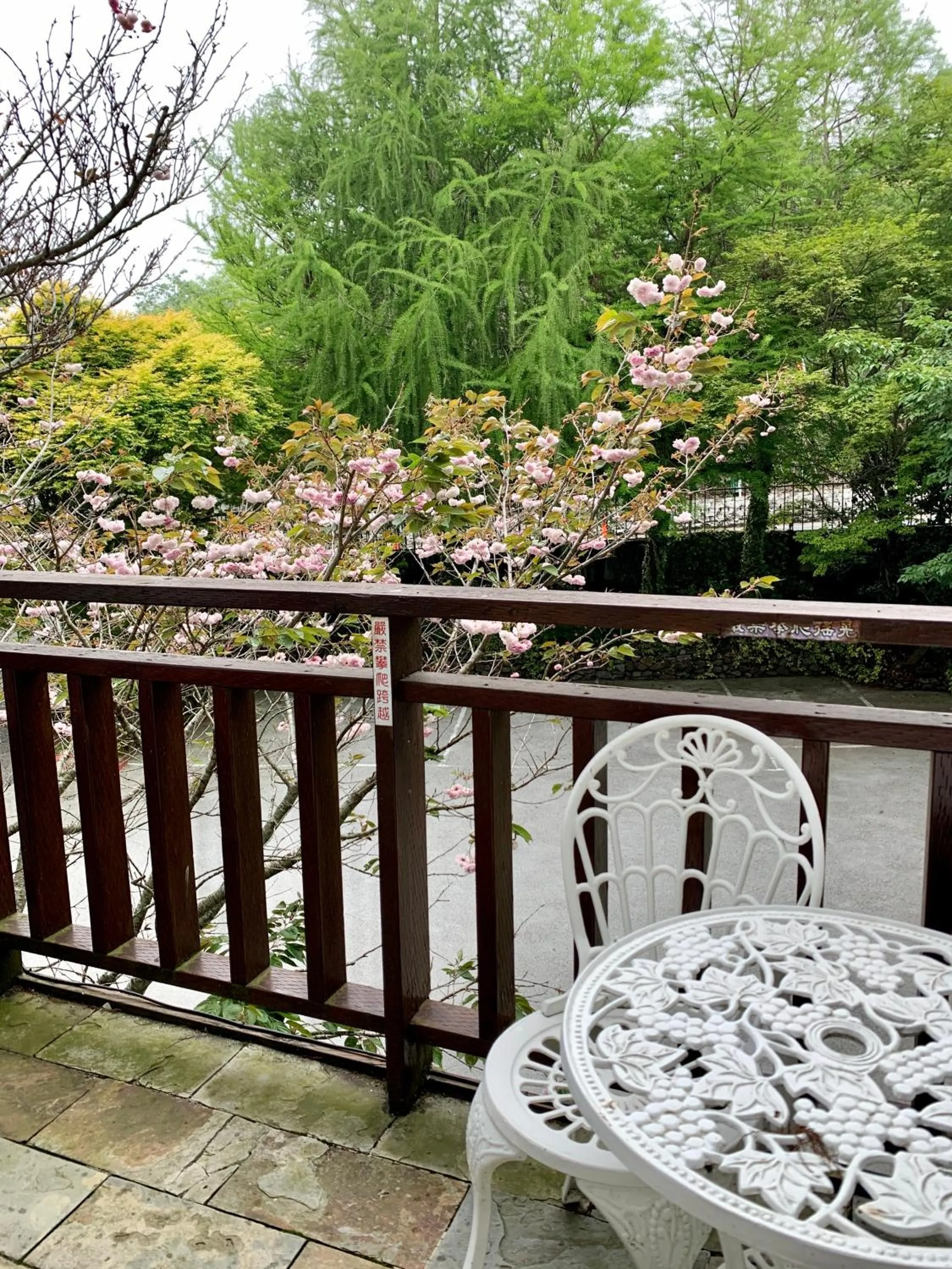 Spring in The Cotswolds Villa