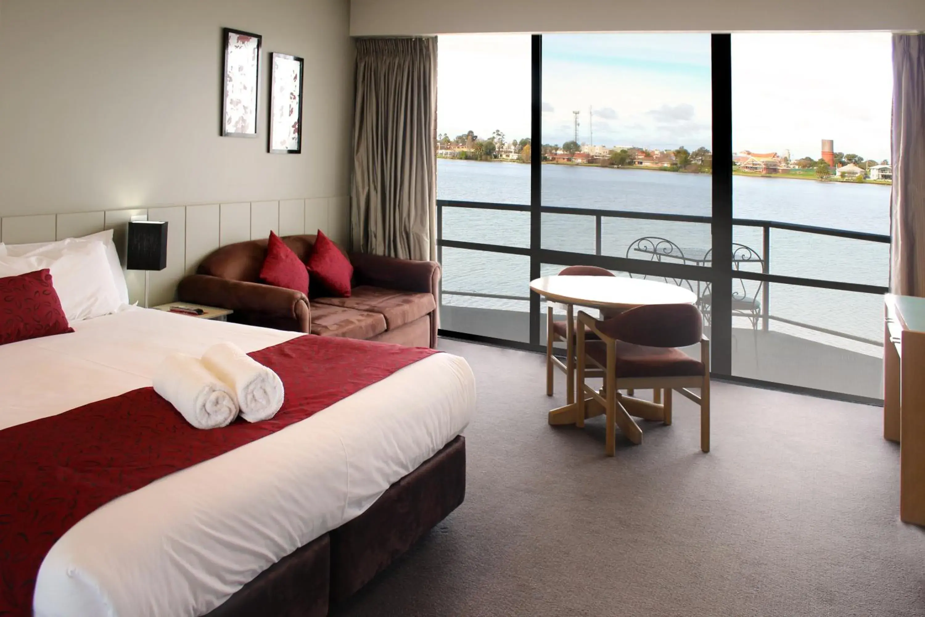 Executive Suite in Club Mulwala Resort Executive Suite in Club Mulwala Resort