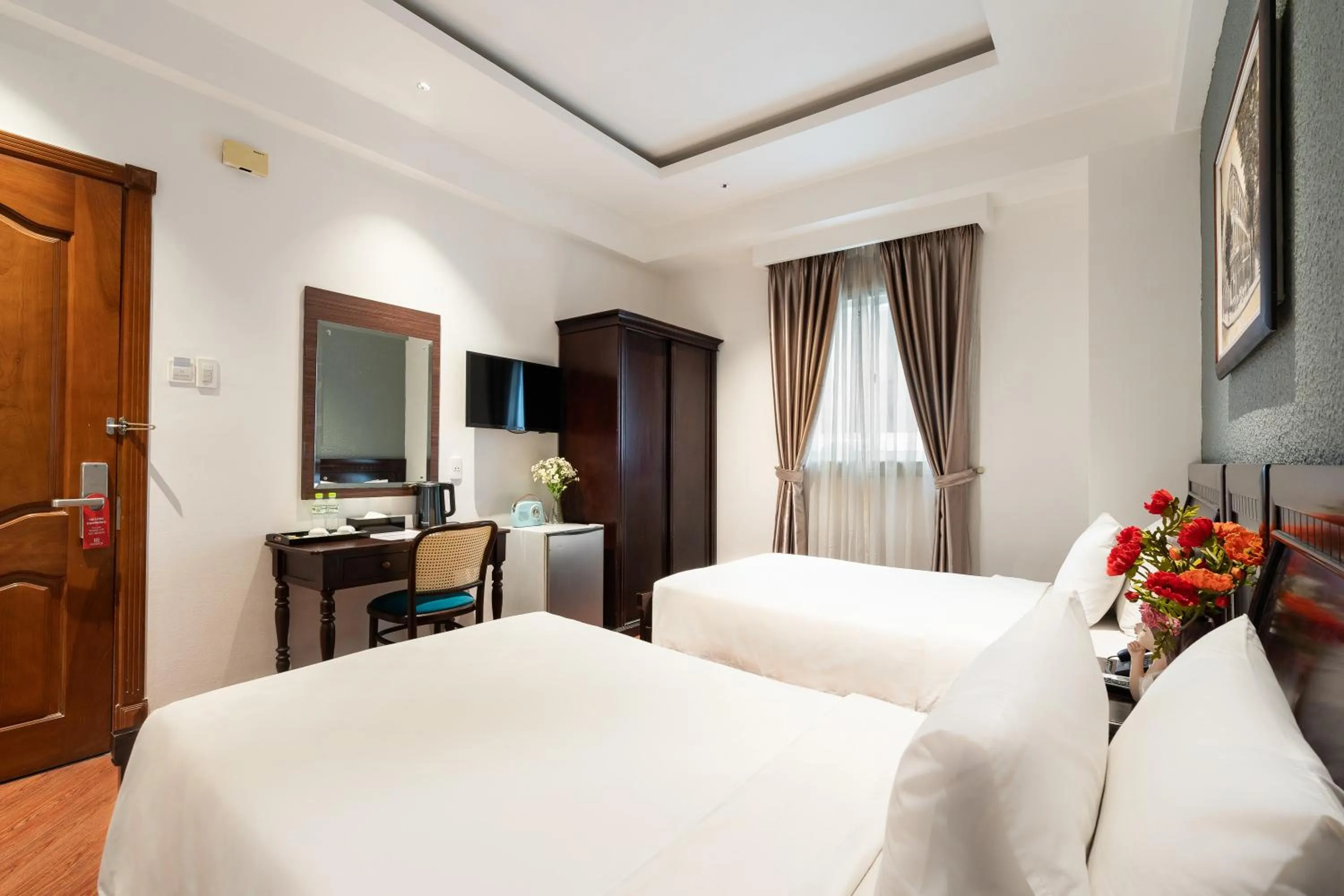 Decorative detail in Nicecy Hotel - Bui Thi Xuan Street