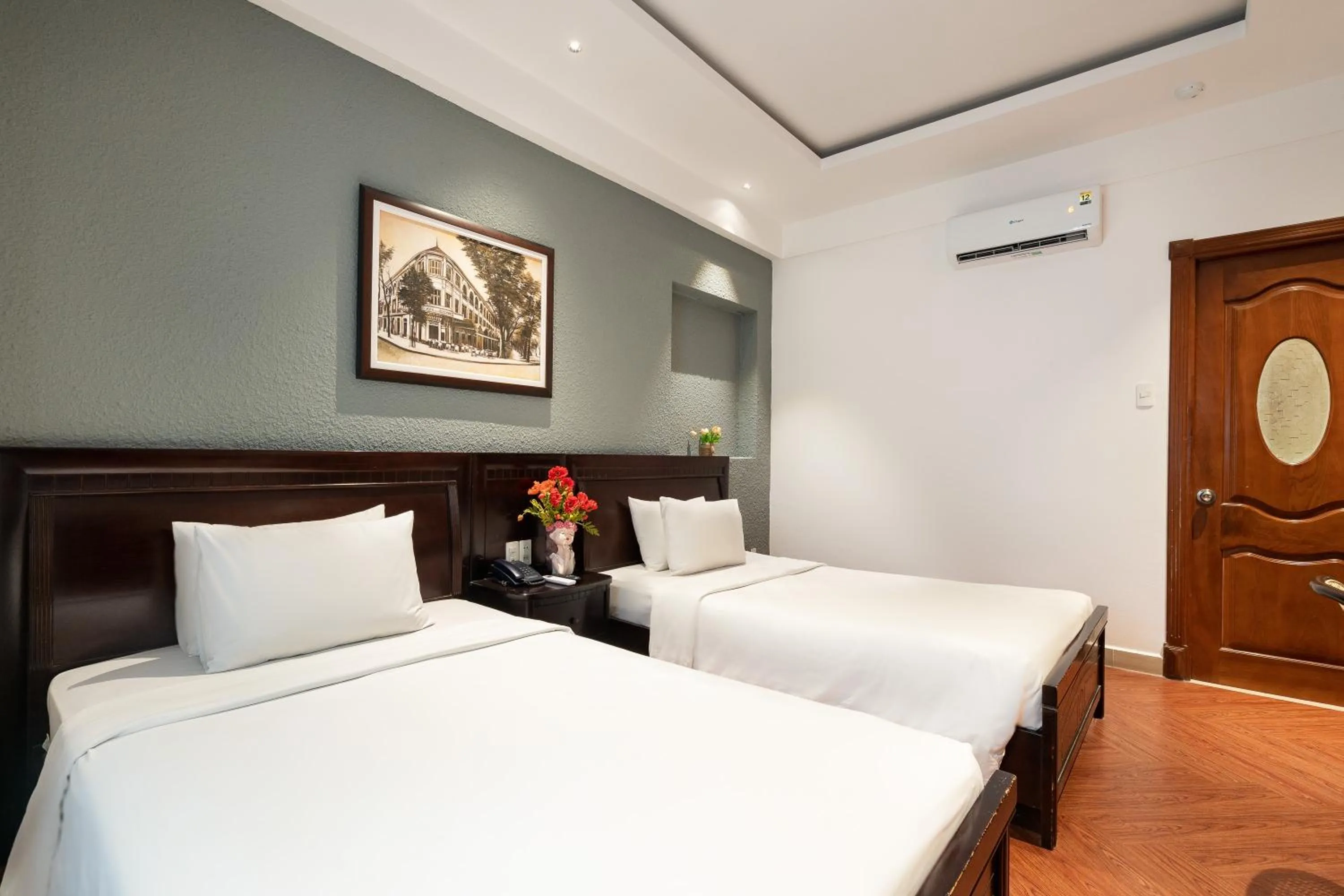 Bed in Nicecy Hotel - Bui Thi Xuan Street