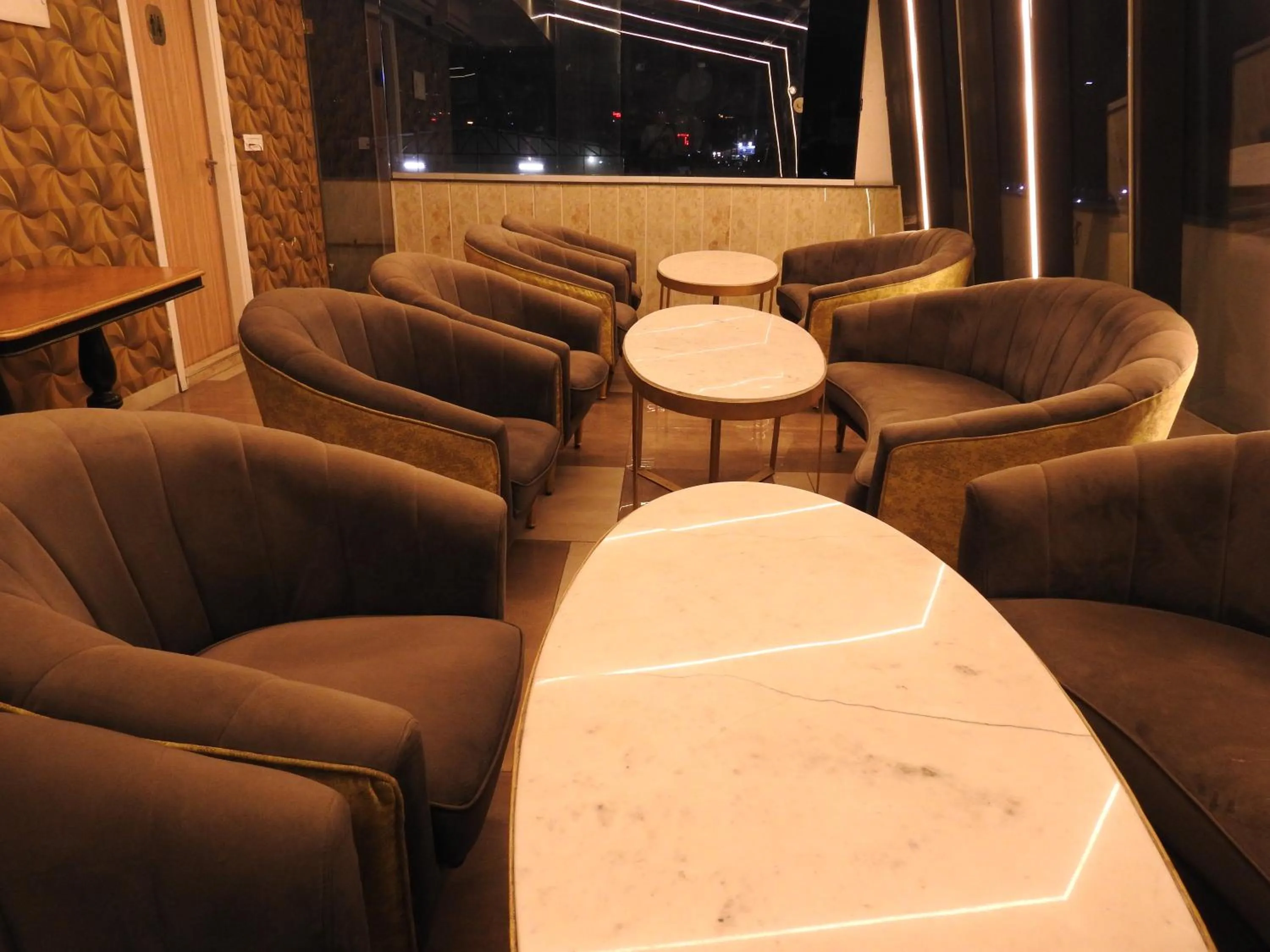 Lounge or bar in Sapphire Sky Hotel