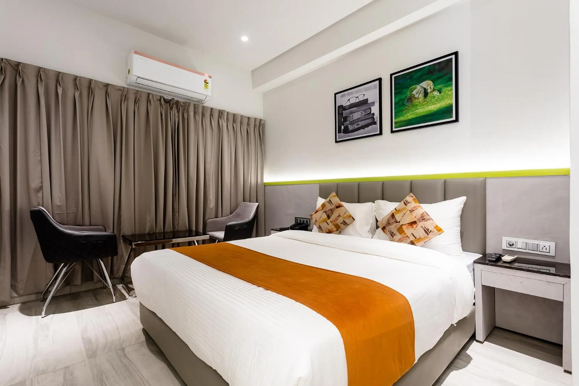 Bed in FabHotel Orange Oasis