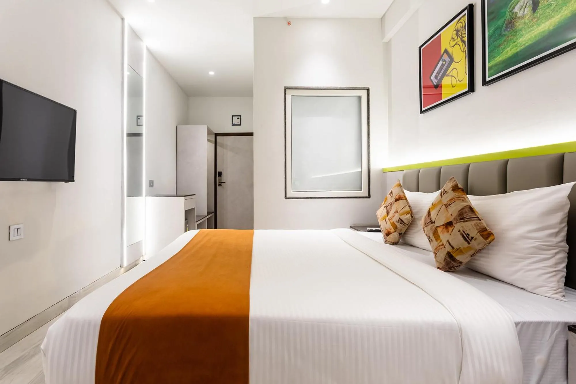 Bed in FabHotel Orange Oasis