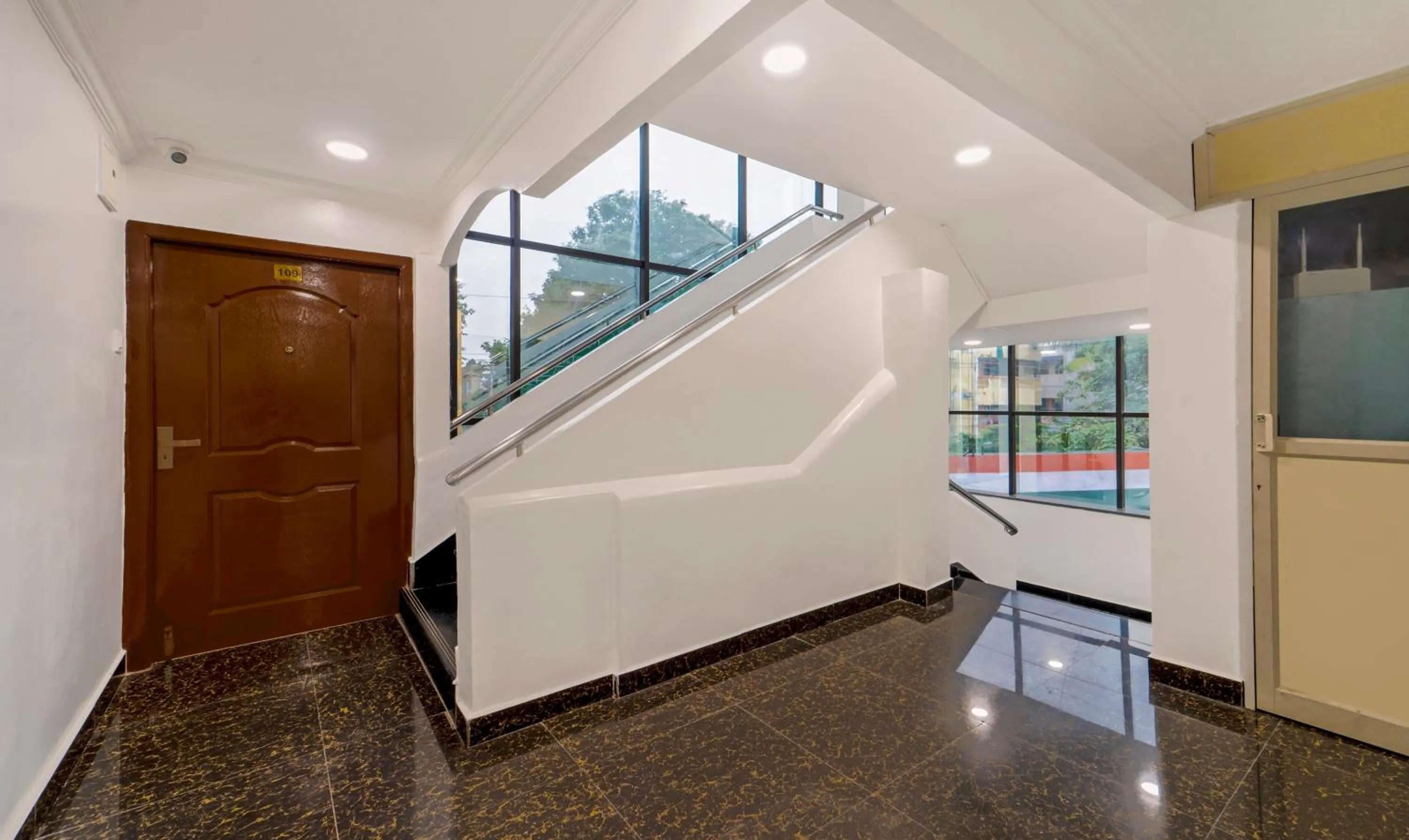 Lobby or reception in Treebo NGH Transit