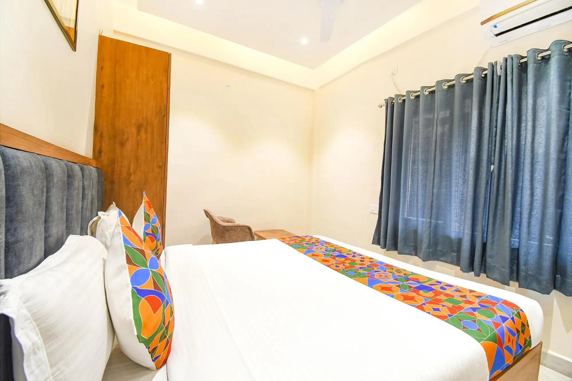 Bed in FabHotel Prime The Golden Plaza - Nr Tarapith Temple