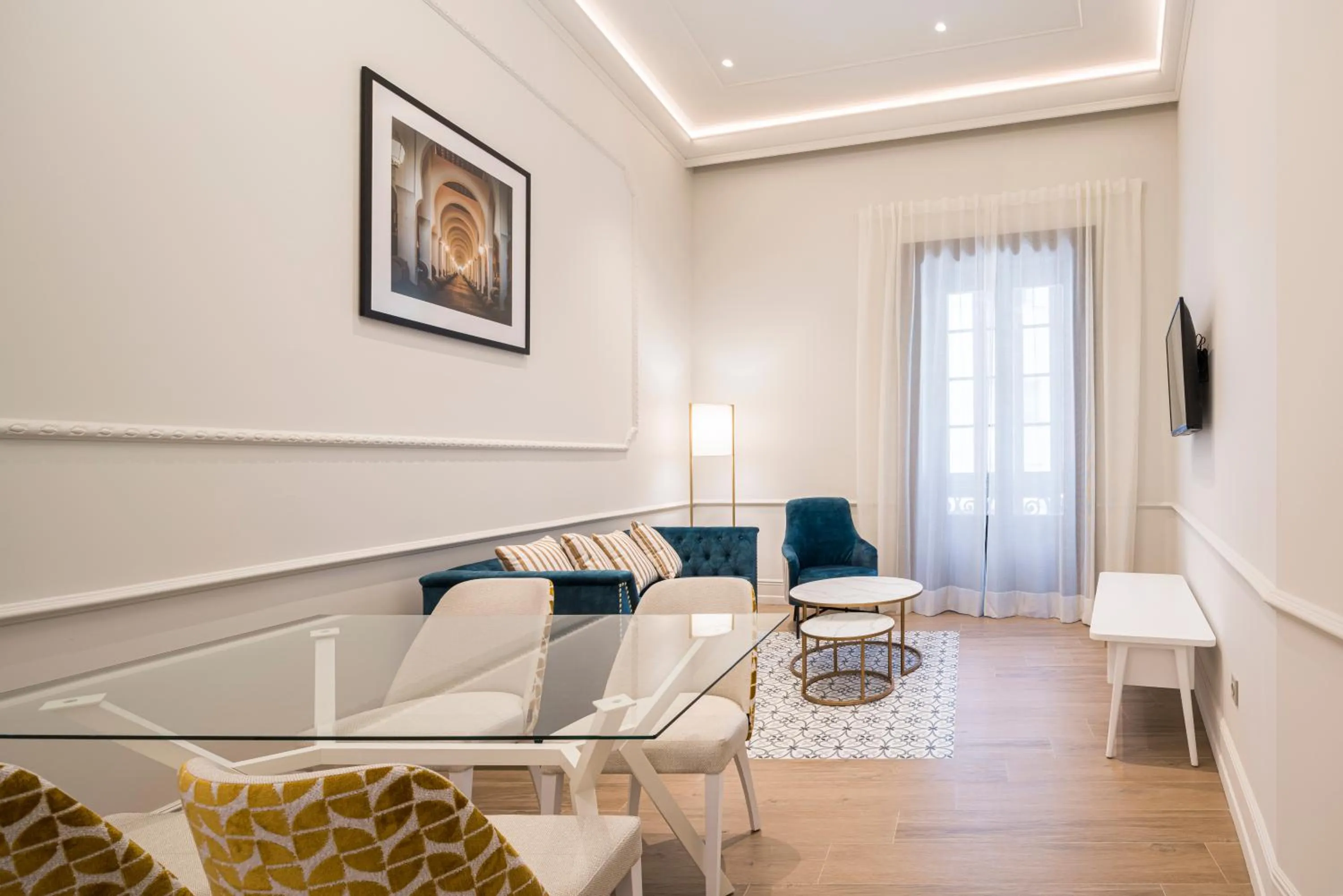 TV and multimedia in Tandem Solera