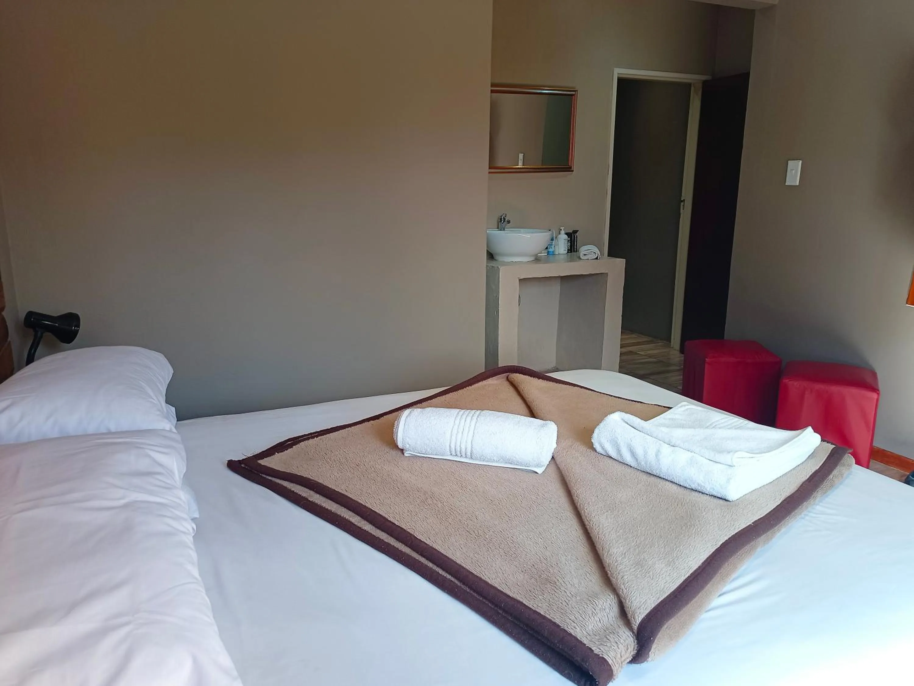 Bedroom, Bed in 21 On Coetzee Guest House