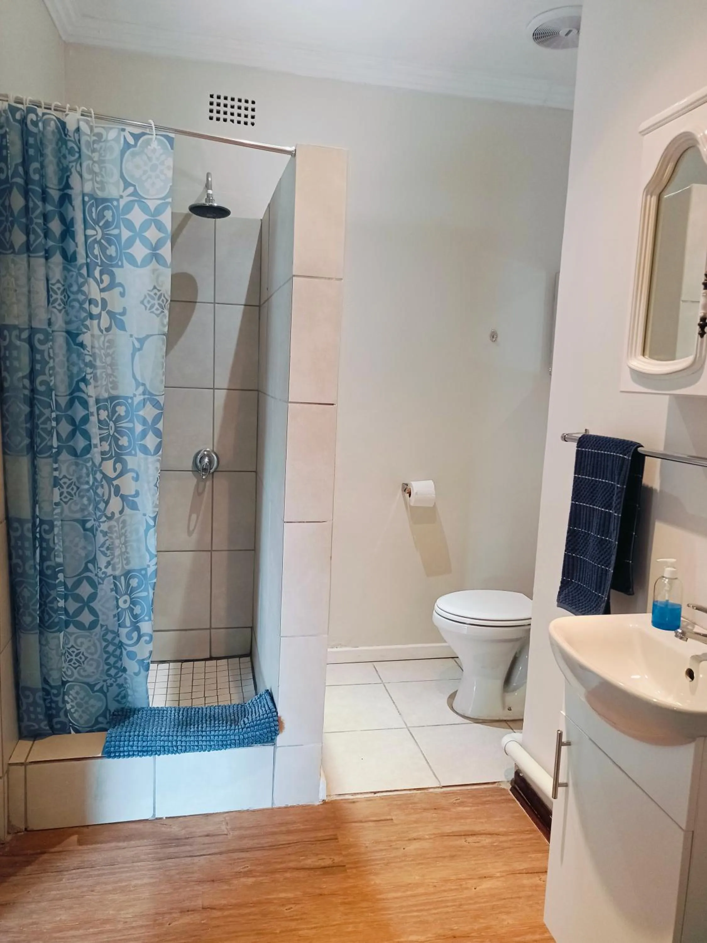 21 On Coetzee Guest House