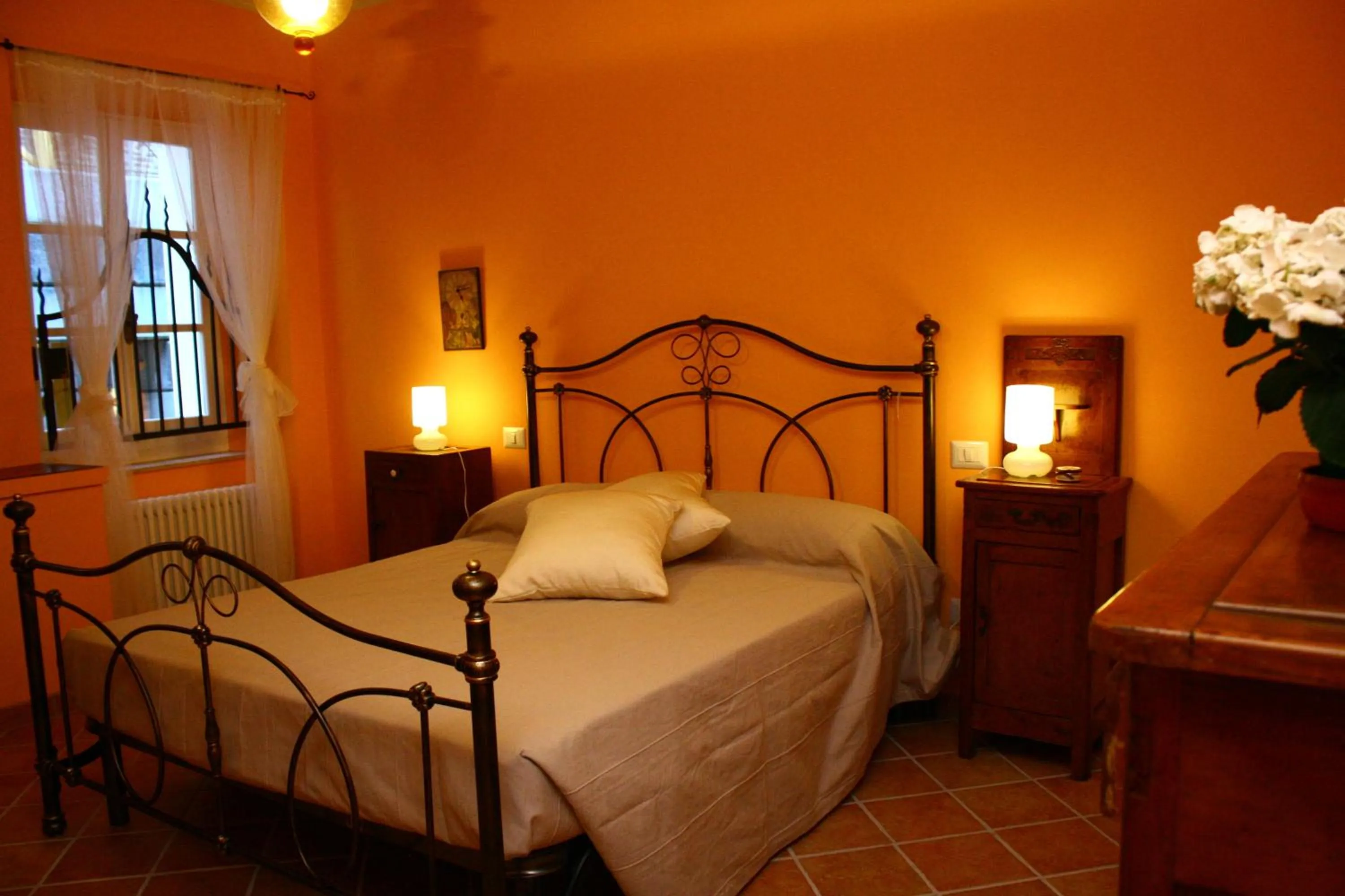 Bed in B&B La Torre a Revere