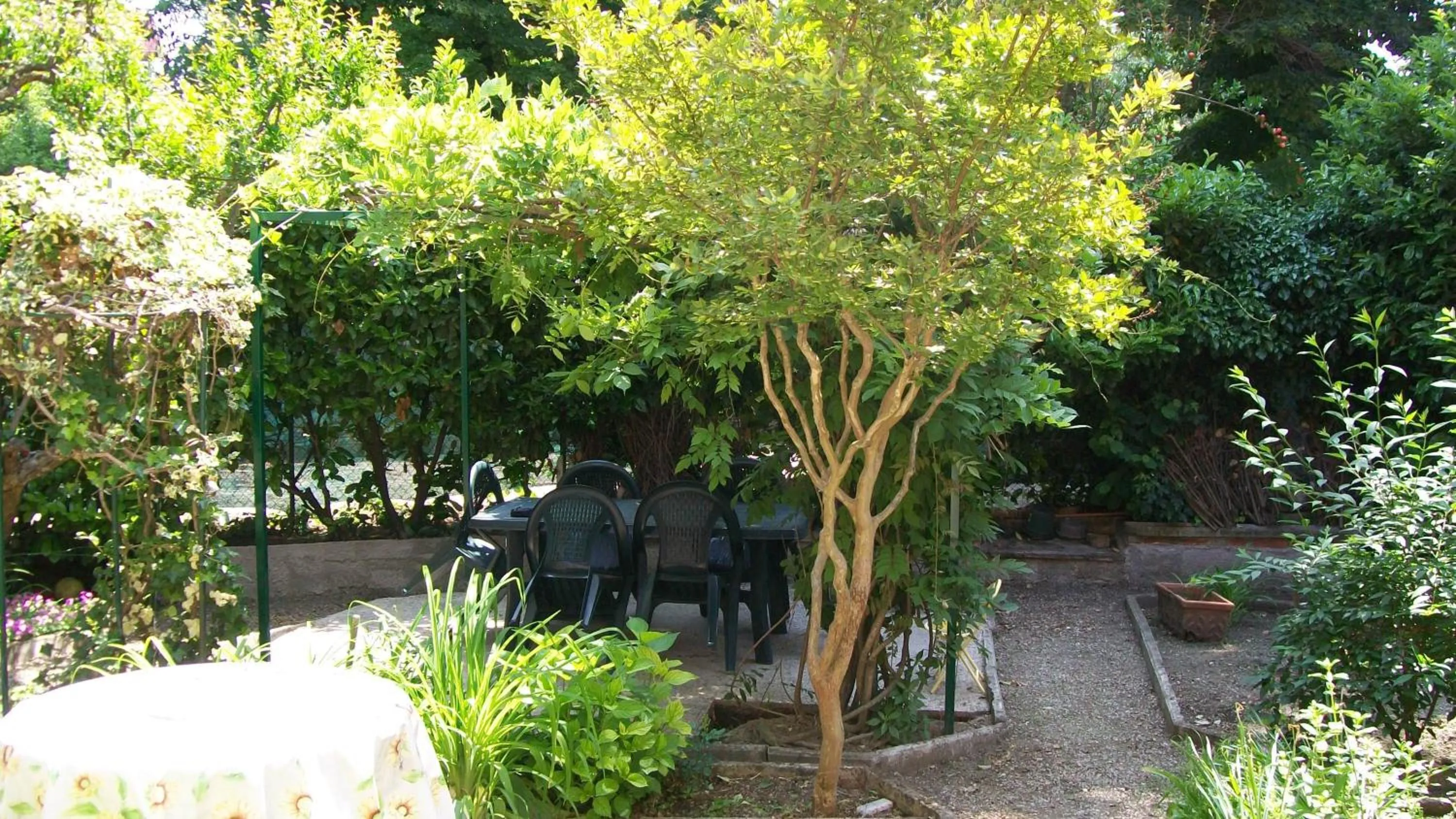 Garden in Il Giardino Nel Parco R&B