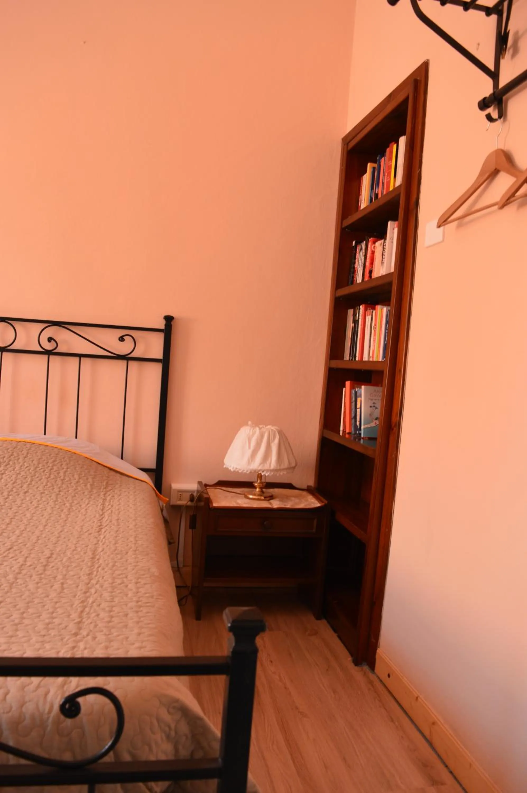 Photo of the whole room, Bed in Il Giardino Nel Parco R&B