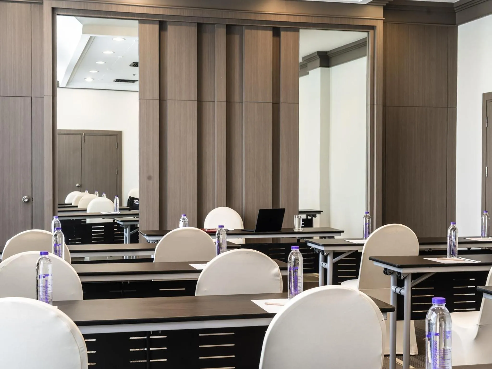 Meeting/conference room in Fortune River View Hotel Nakhon Phanom