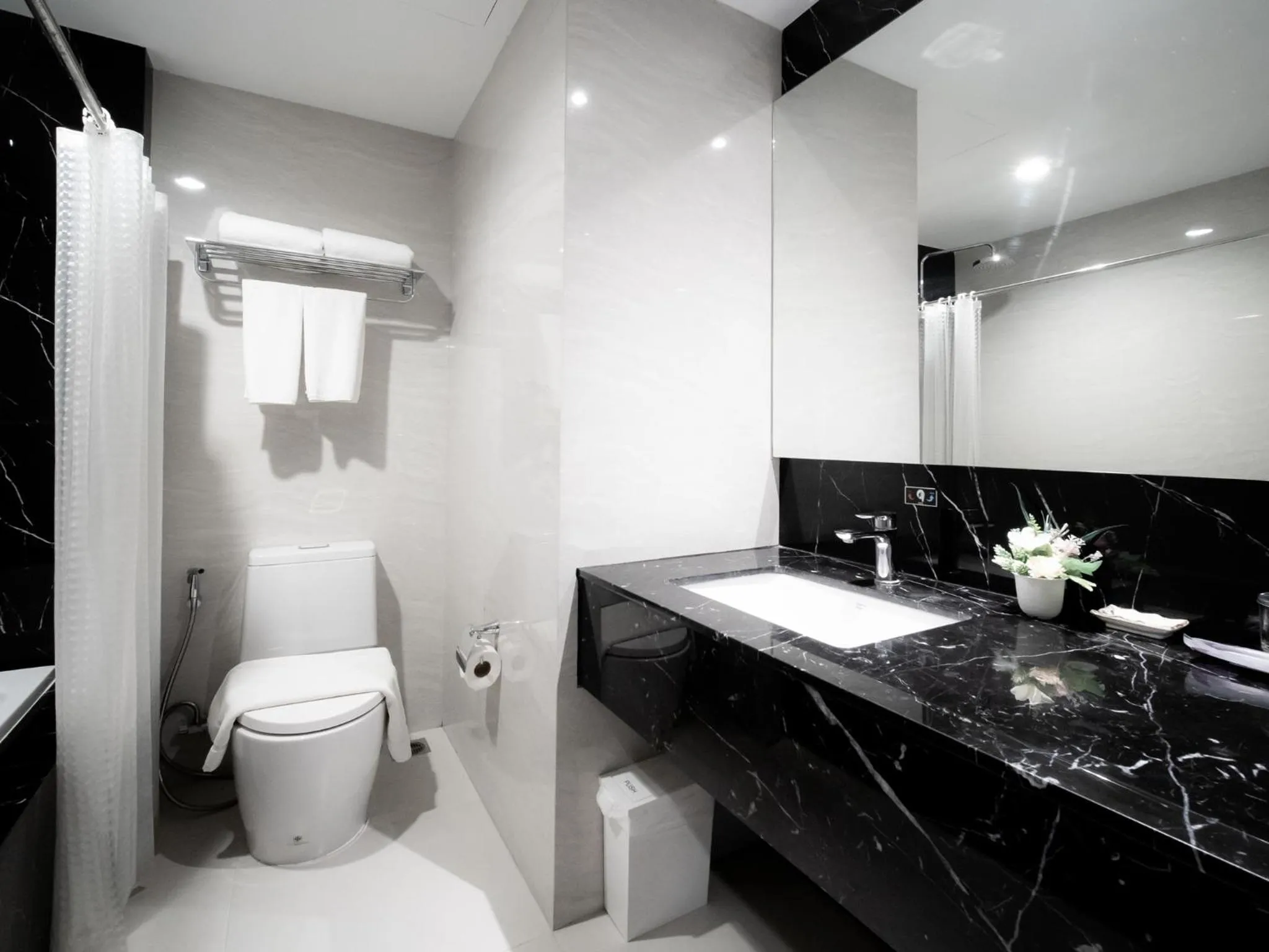 Bathroom in Fortune River View Hotel Nakhon Phanom