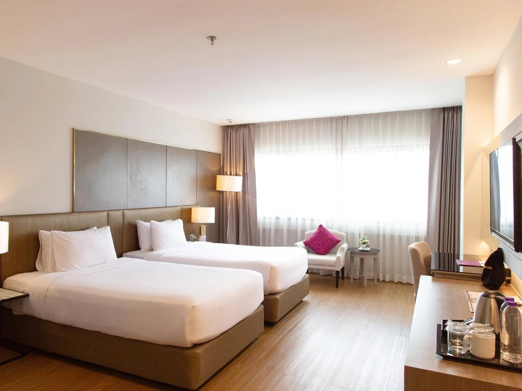 Bedroom, Bed in Fortune River View Hotel Nakhon Phanom