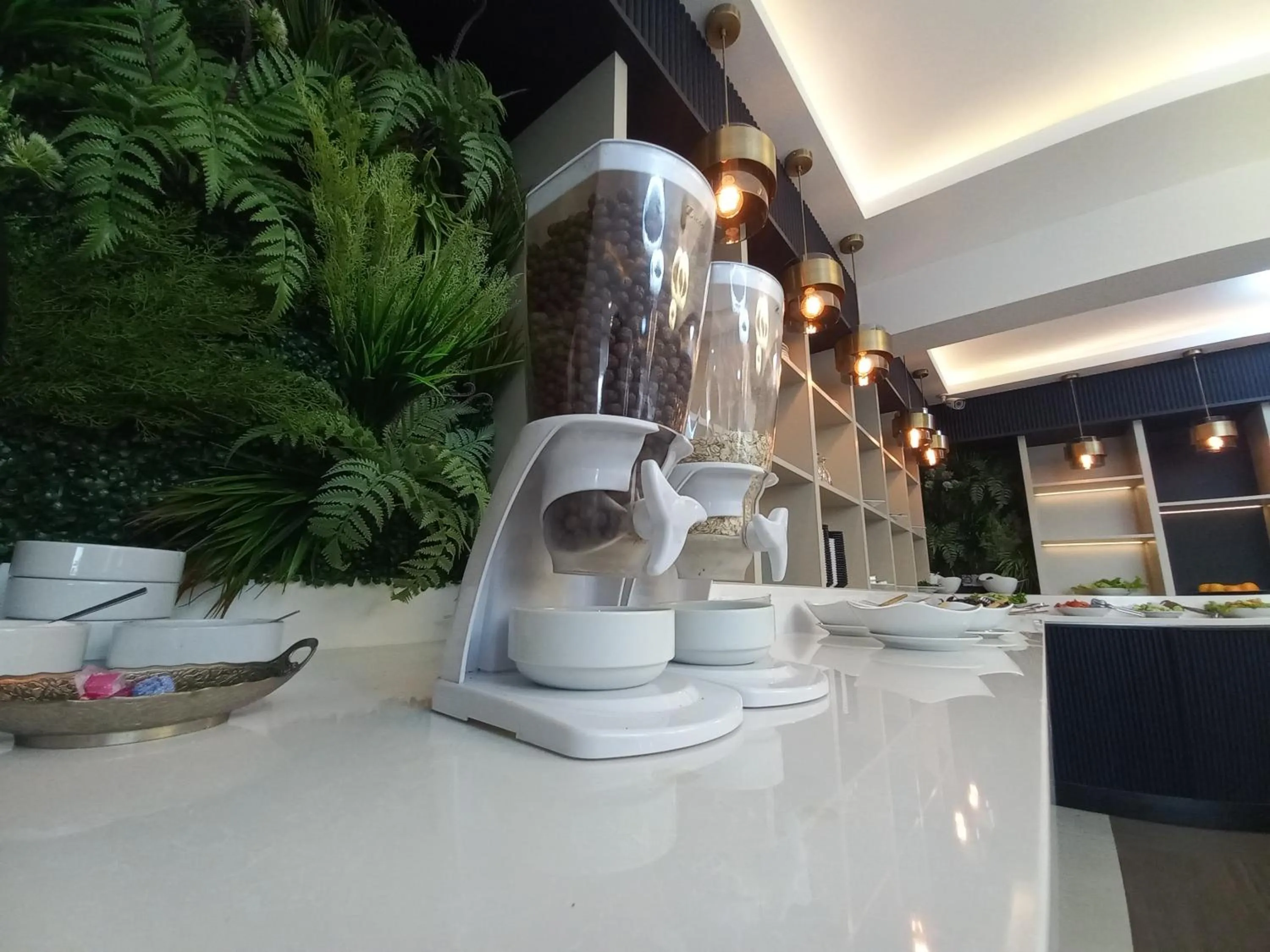 Restaurant/places to eat in GRAND BELLİ OTEL