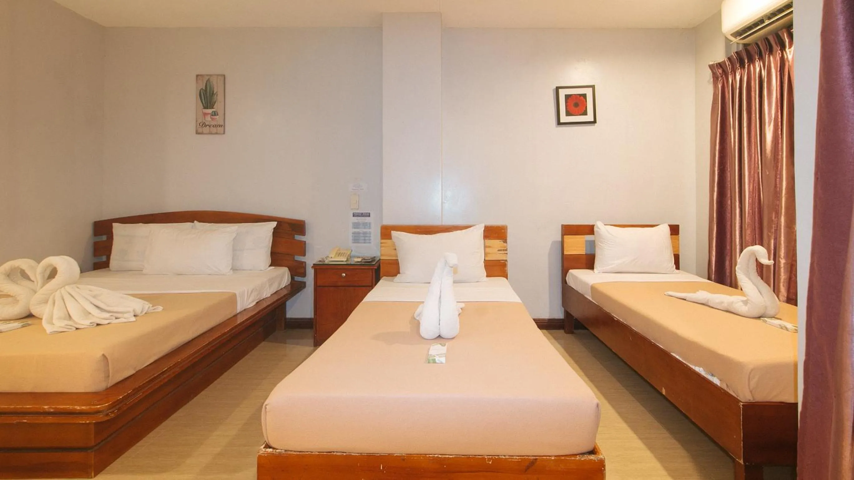 Bed in Buenas J Hotel and Spa