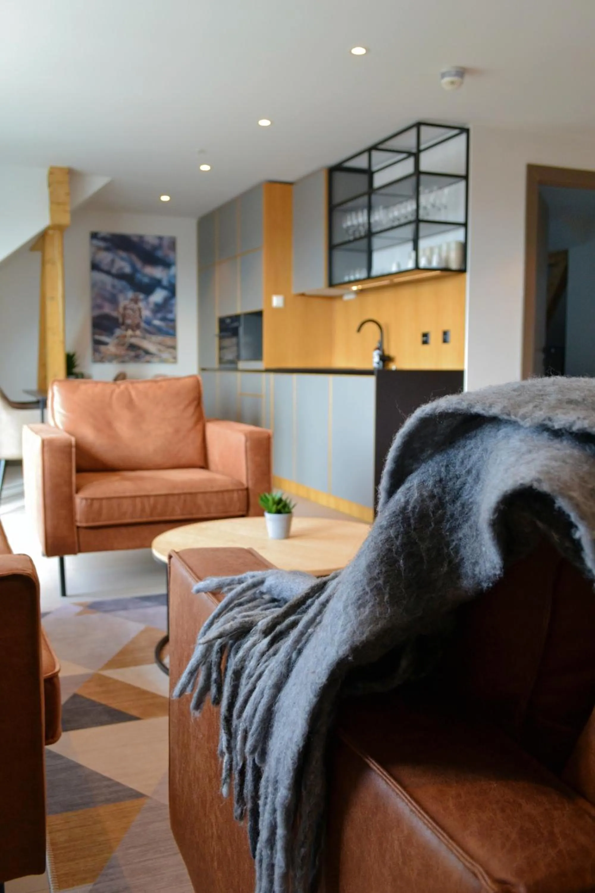 Living room in Andenes Suitehotel