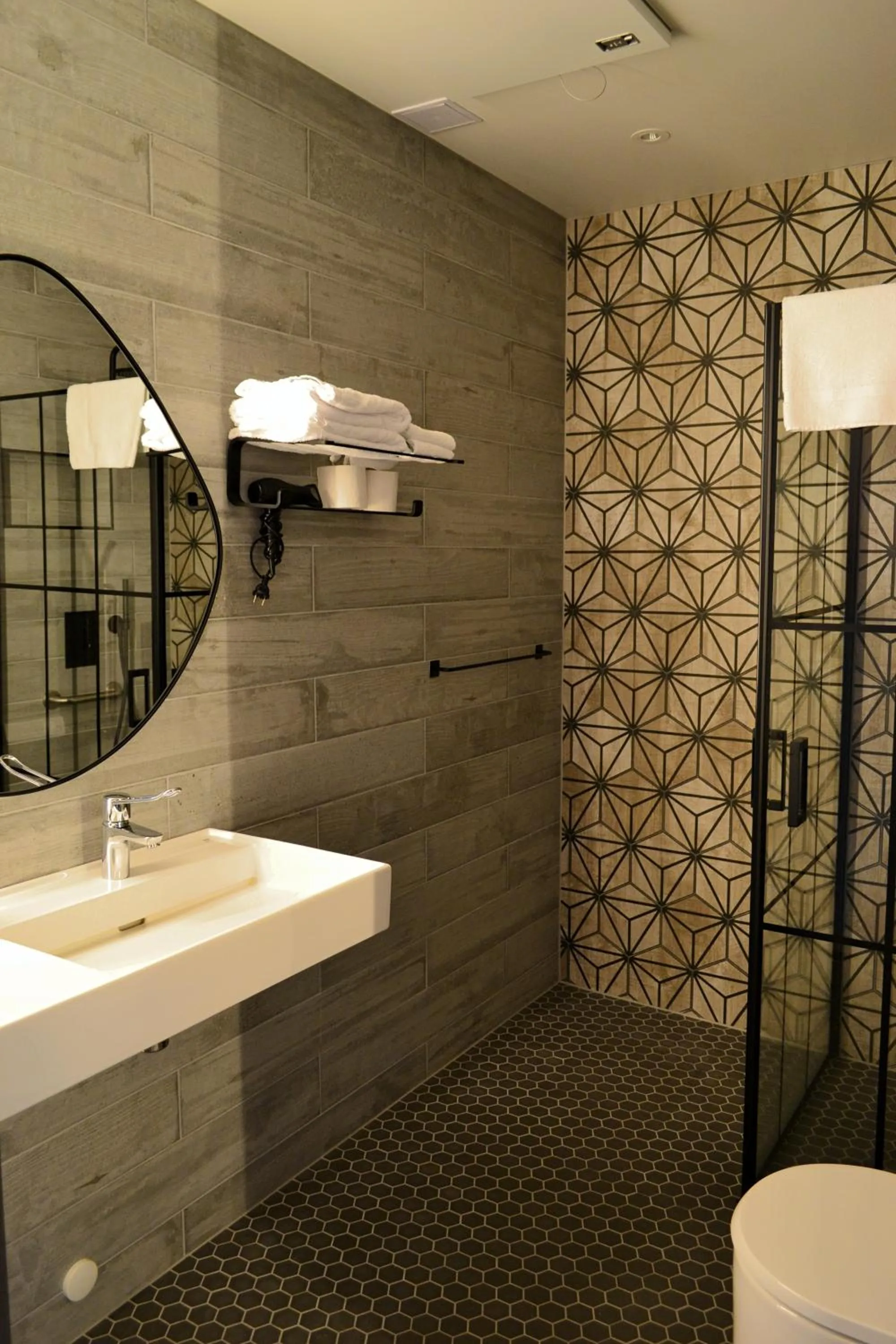 Shower in Andenes Suitehotel