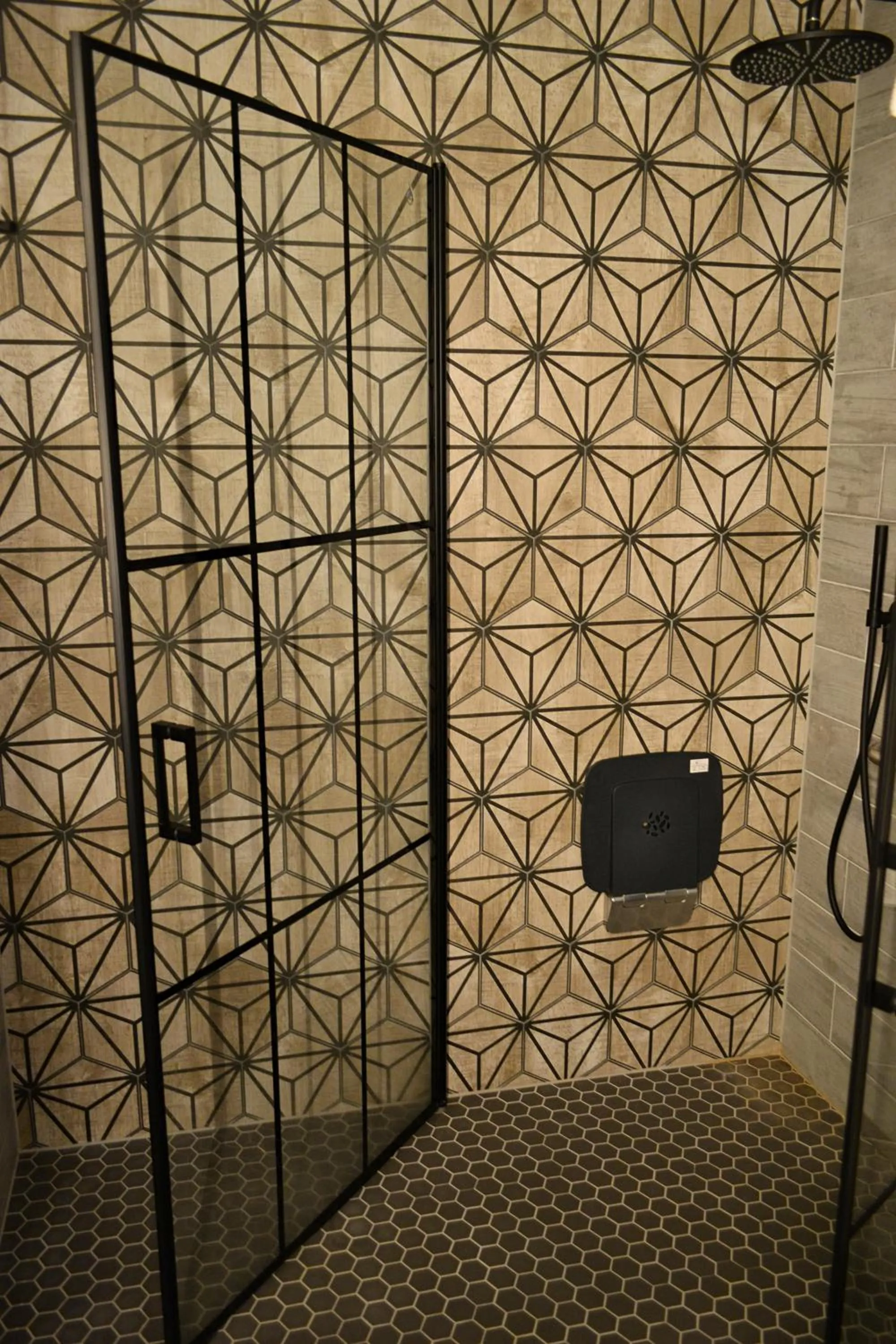 Shower in Andenes Suitehotel