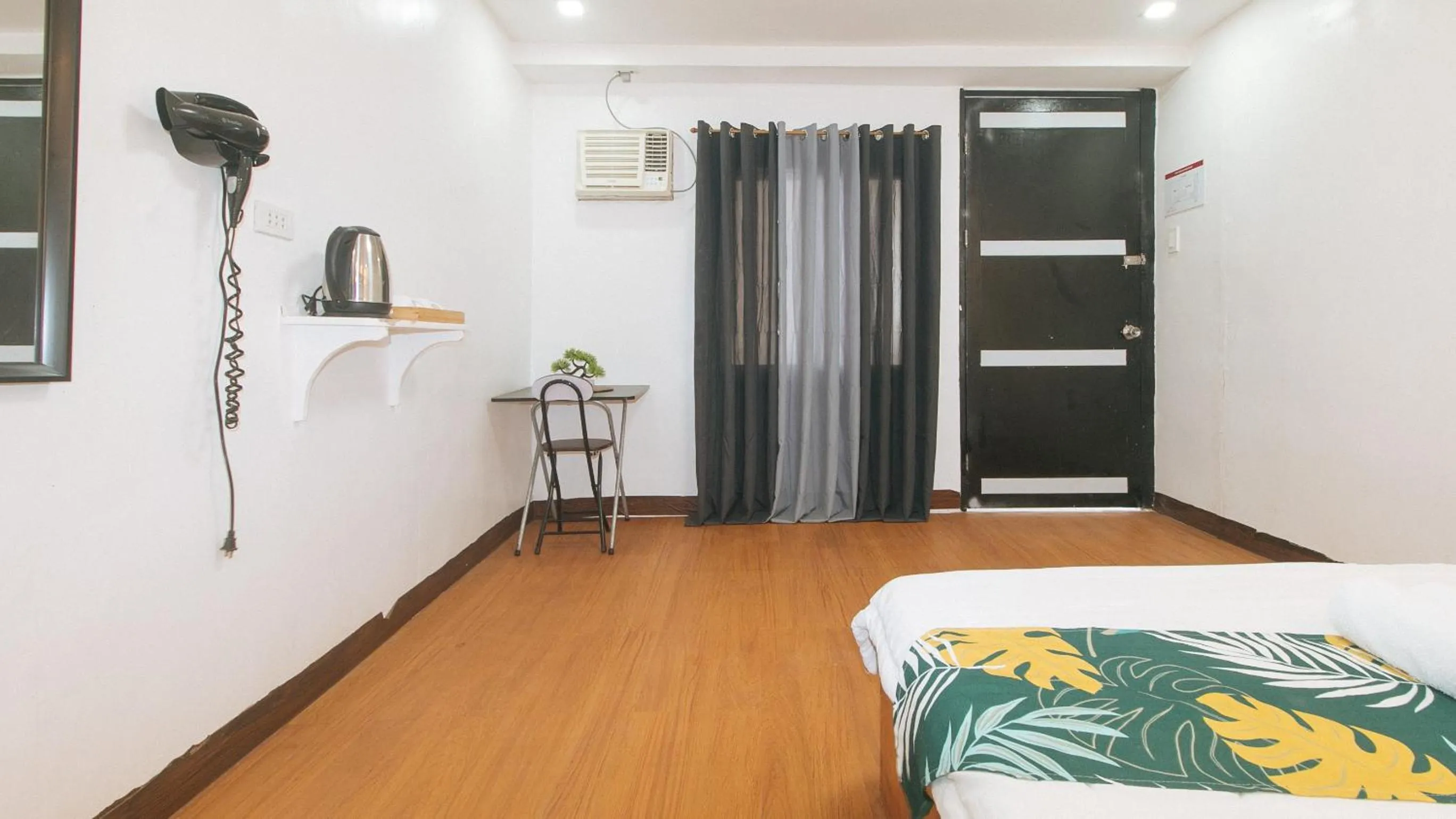 Bed in Stay Inn Station 1 Boracay by RedDoorz