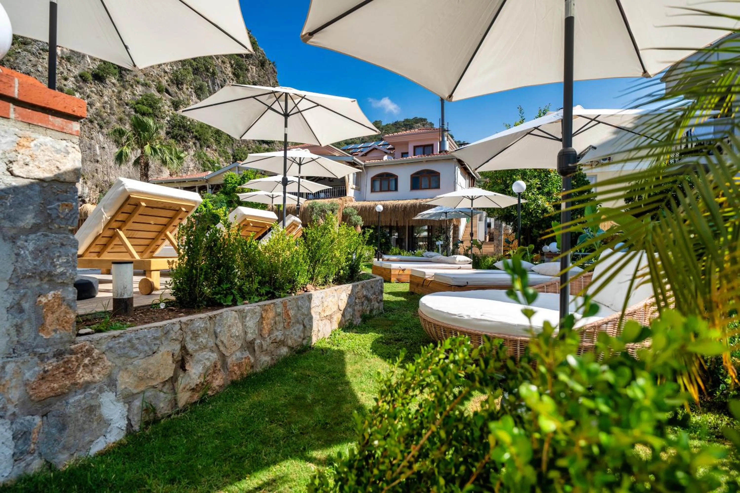 Ata Lagoon Beach Hotel