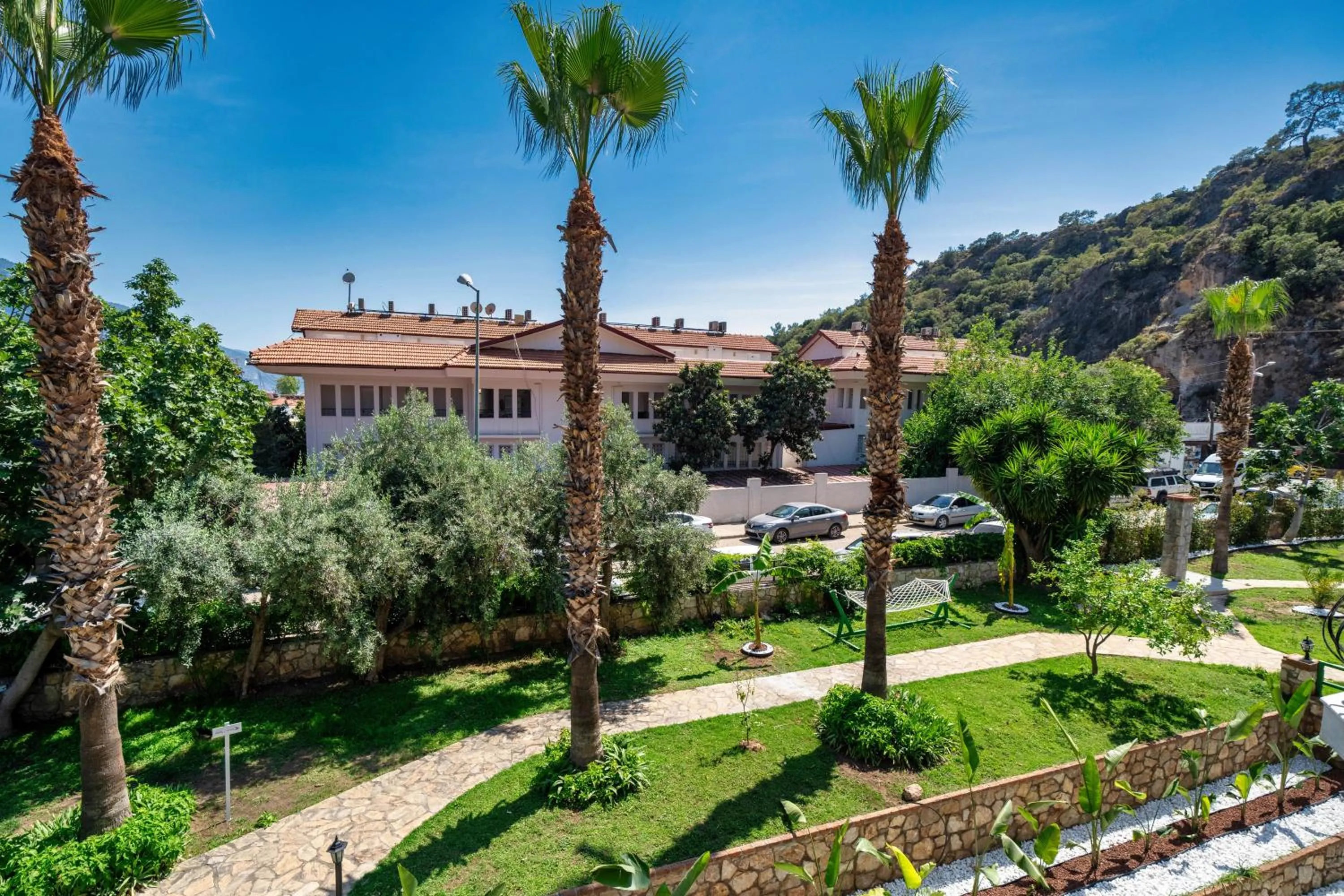 Garden in Ata Lagoon Beach Hotel