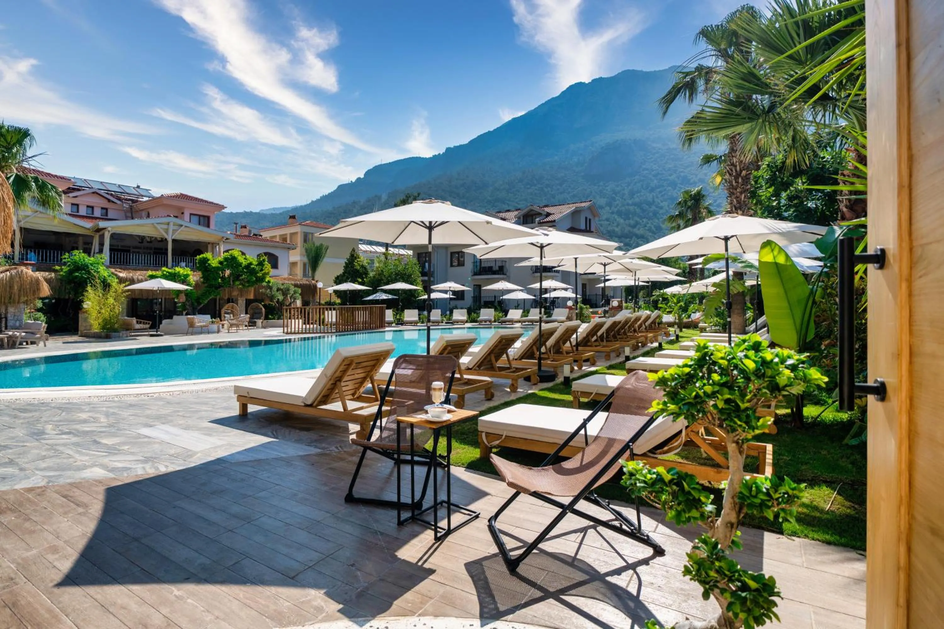 Ata Lagoon Beach Hotel