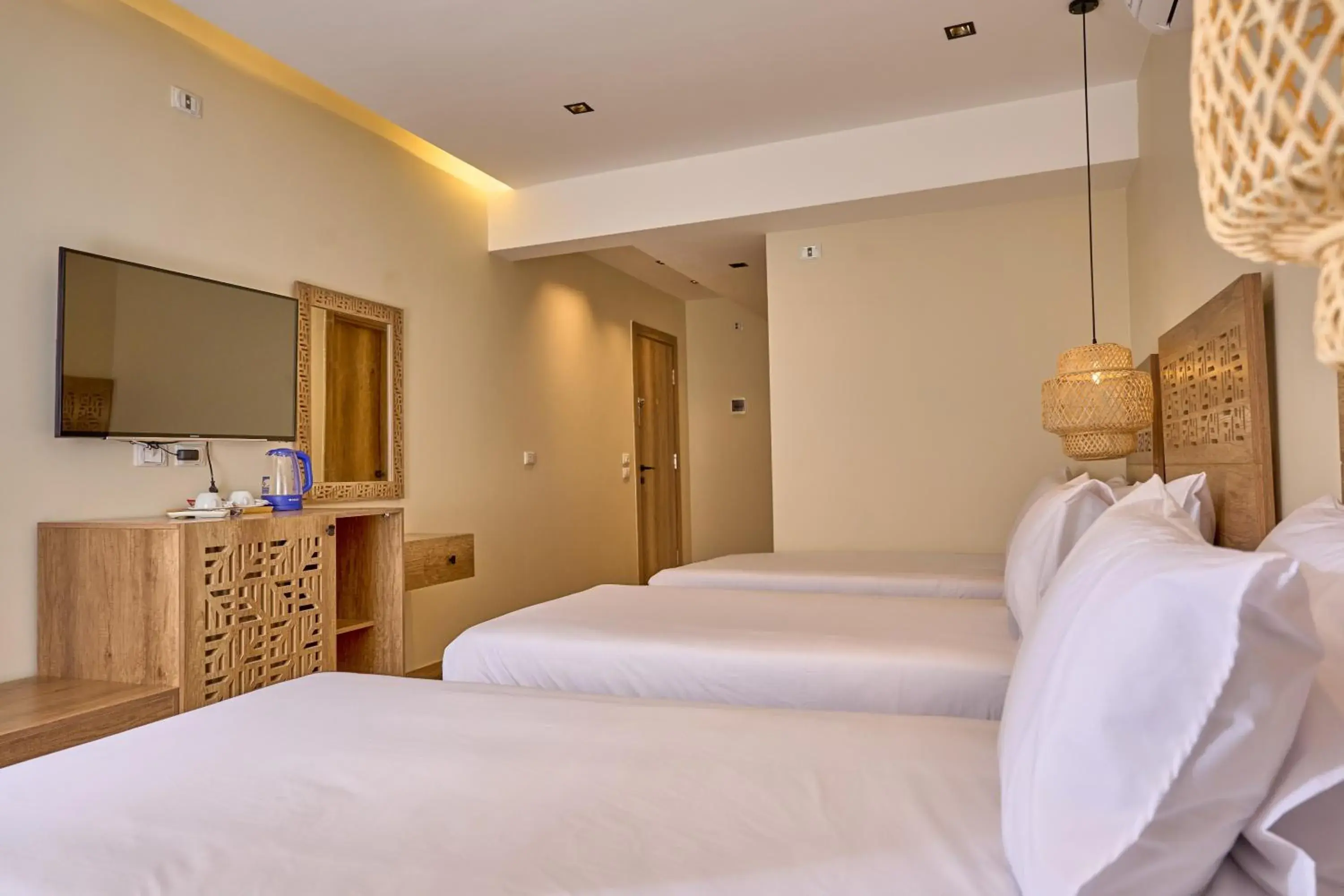 Comfort Triple Room in Lotus Inn Comfort Triple Room in Lotus Inn