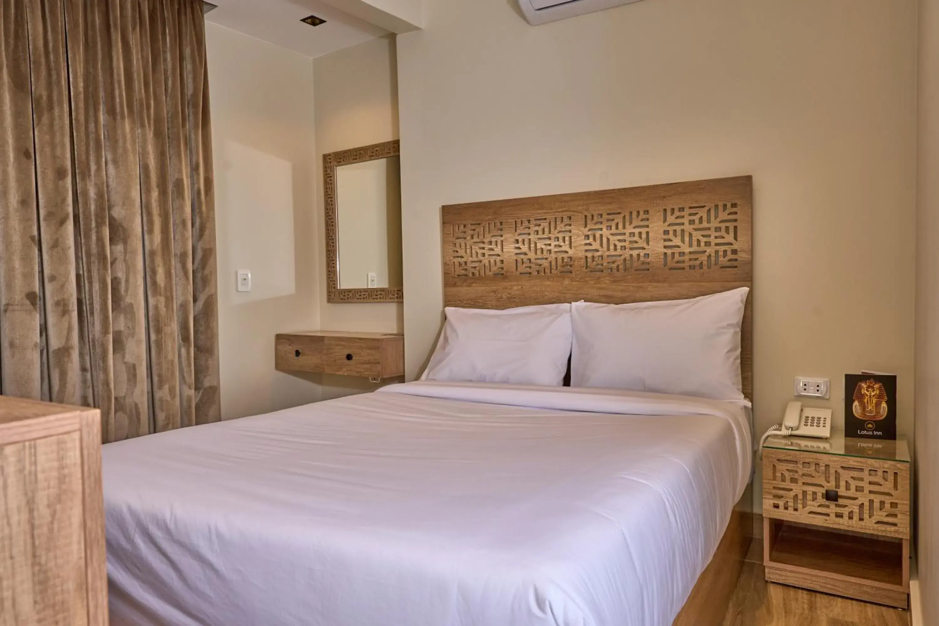 Double Room in Lotus Inn Double Room in Lotus Inn