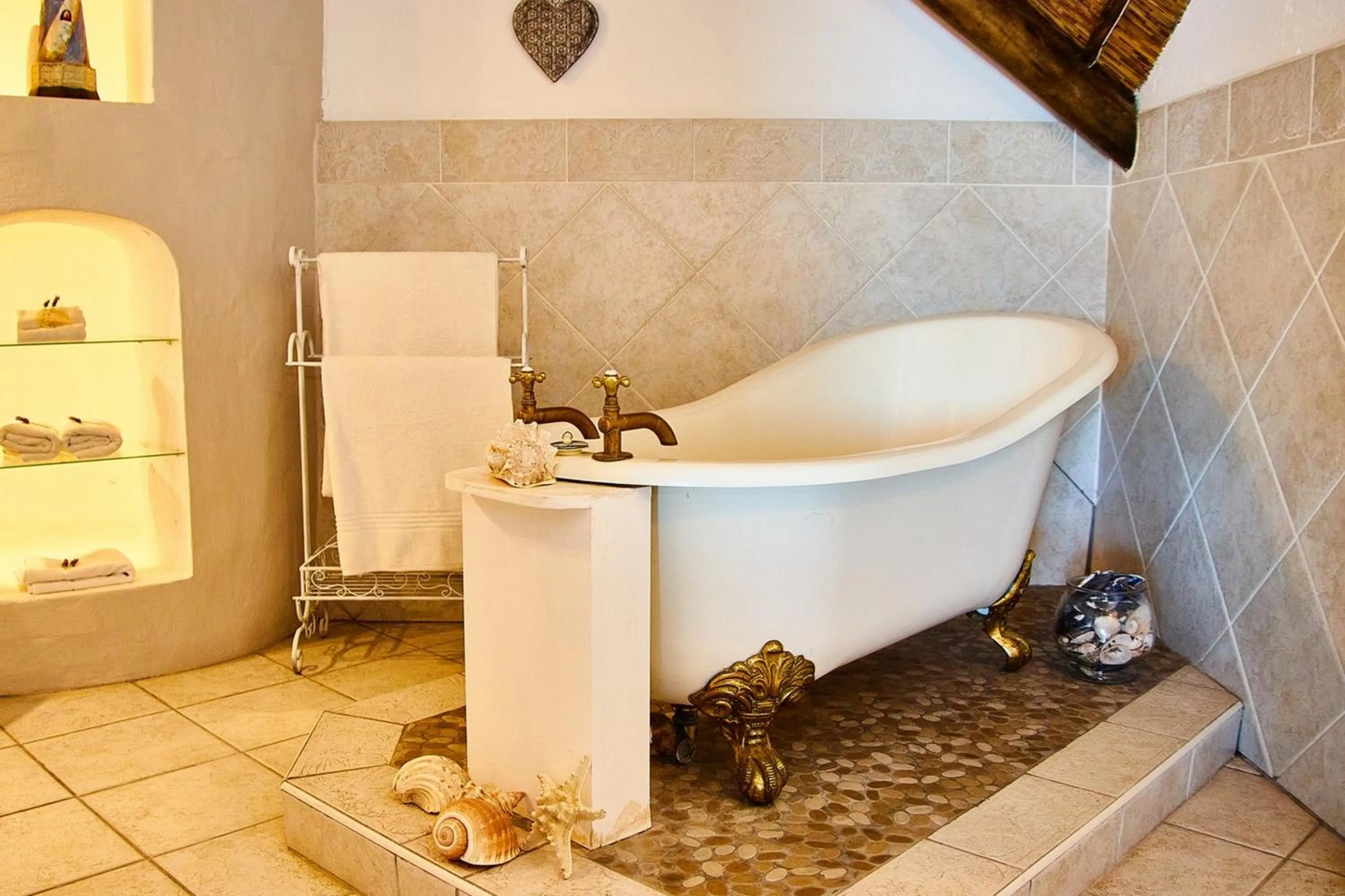 Bathroom in Gilcrest Place Guest House