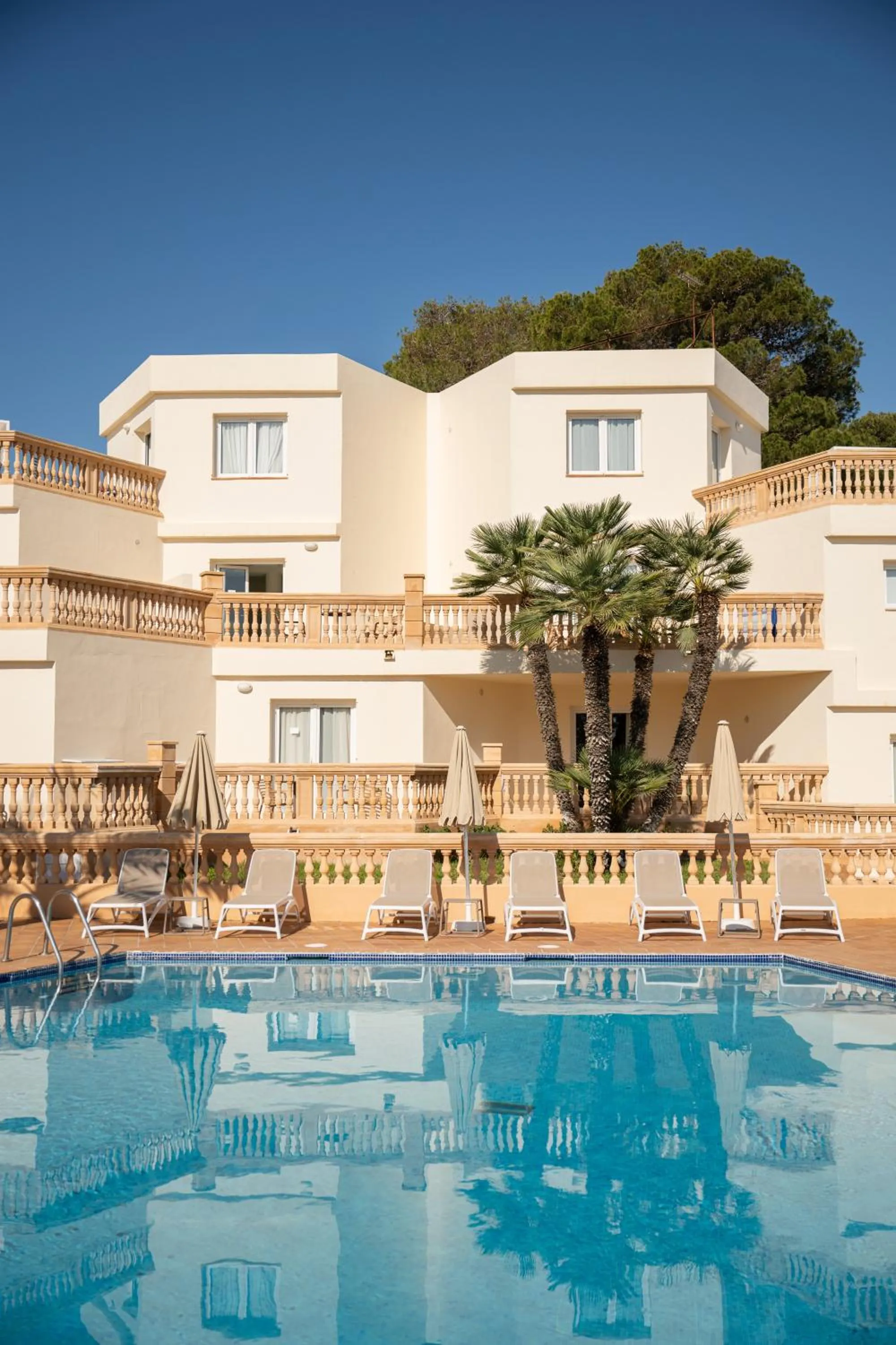 Swimming pool in Apartamentos Azul Playa